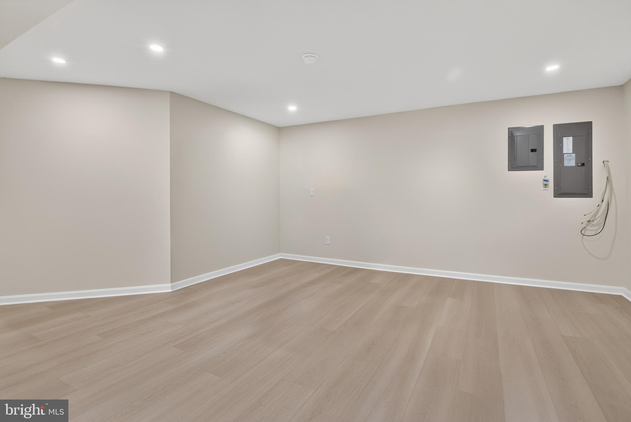 PALATINE OAKS - Residential