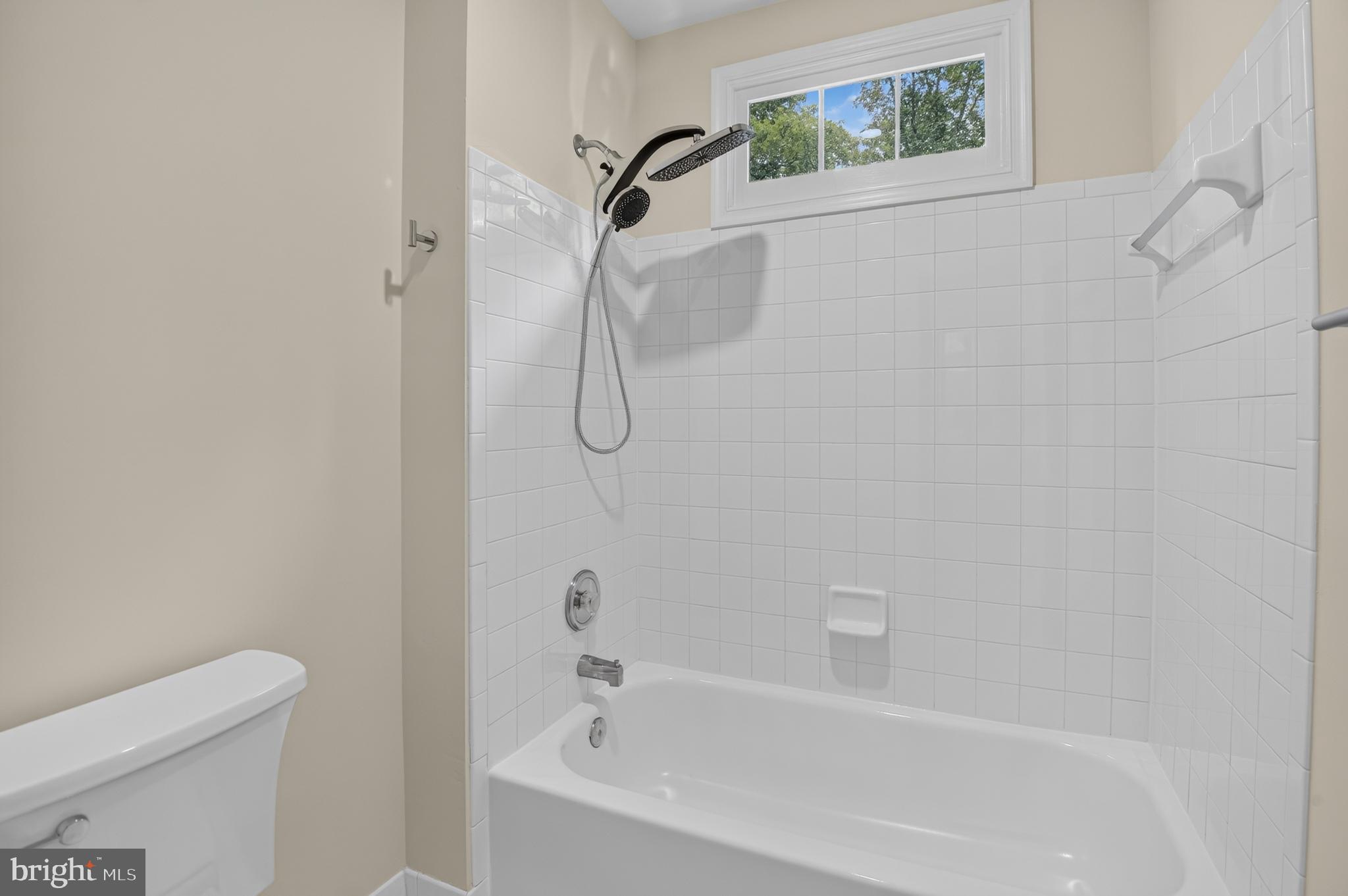 PALATINE OAKS - Residential
