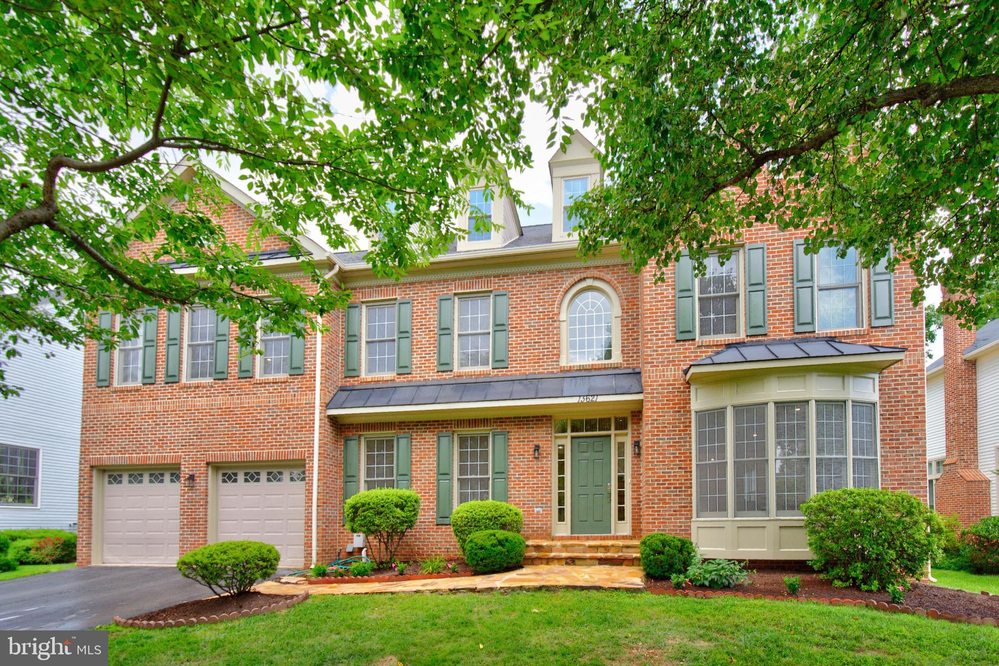 PALATINE OAKS - Residential