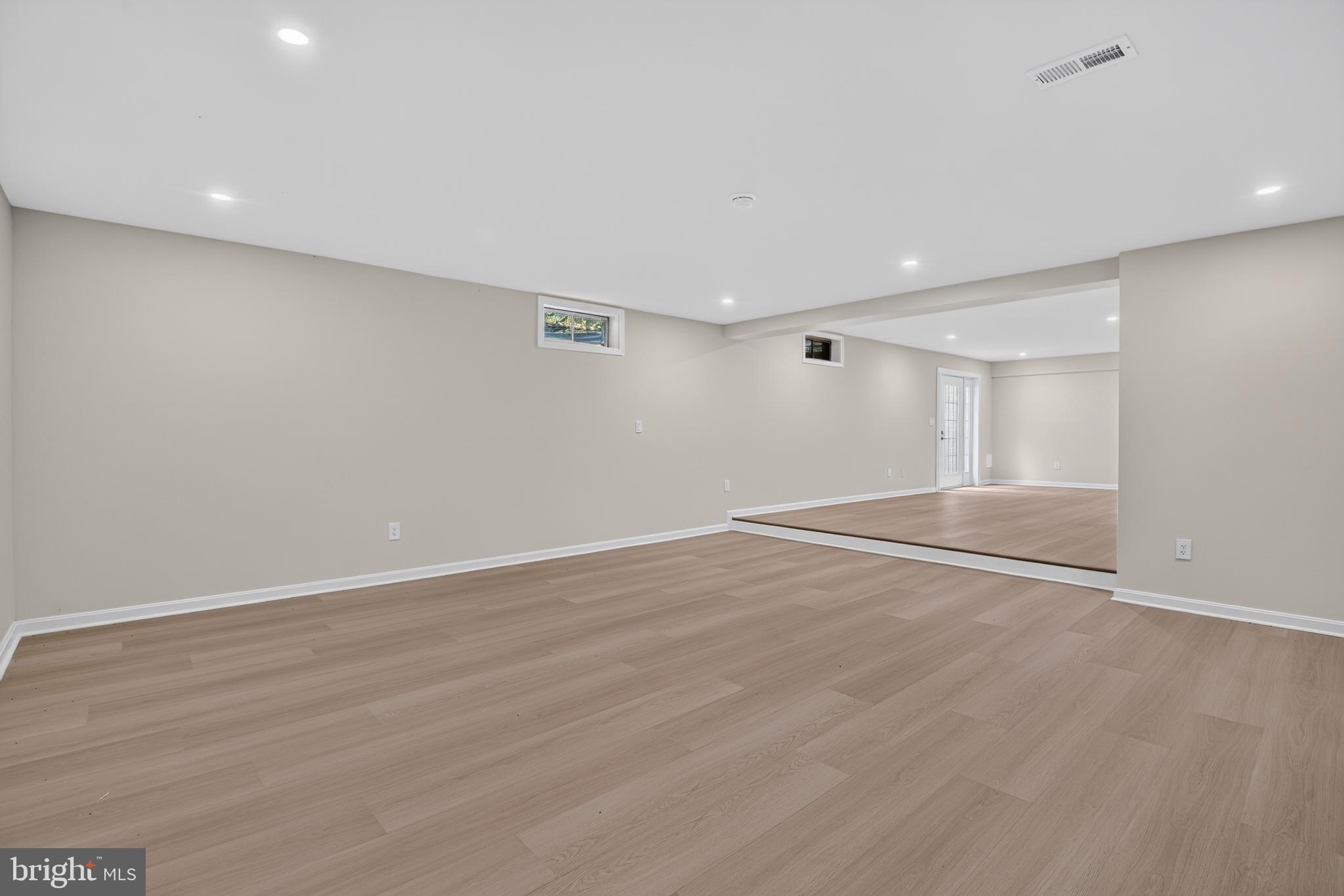 PALATINE OAKS - Residential