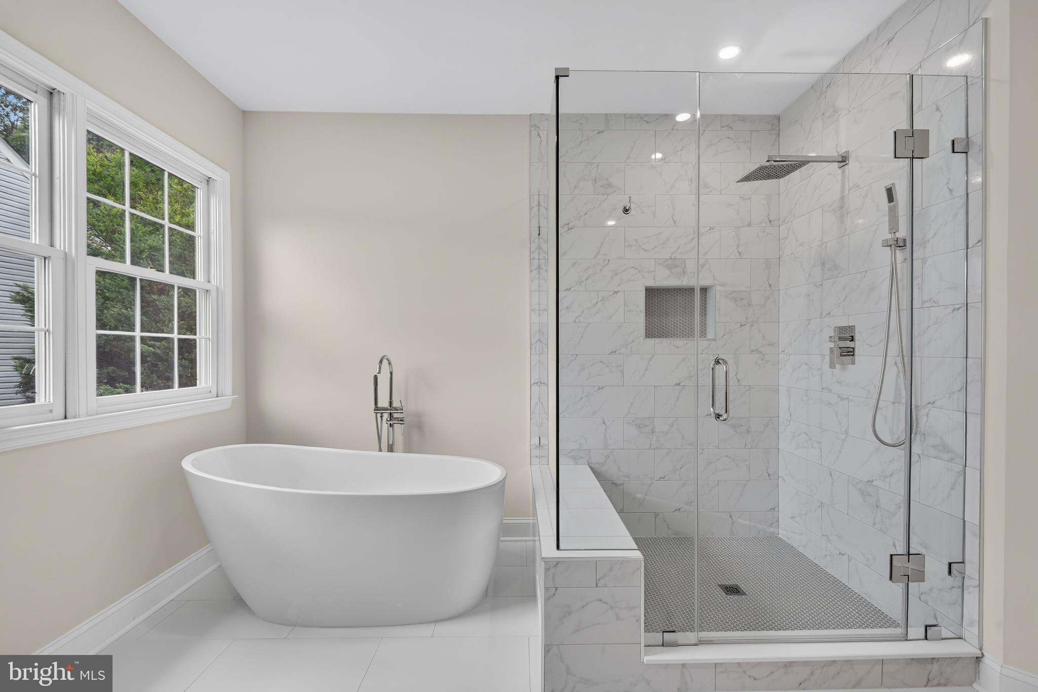 PALATINE OAKS - Residential
