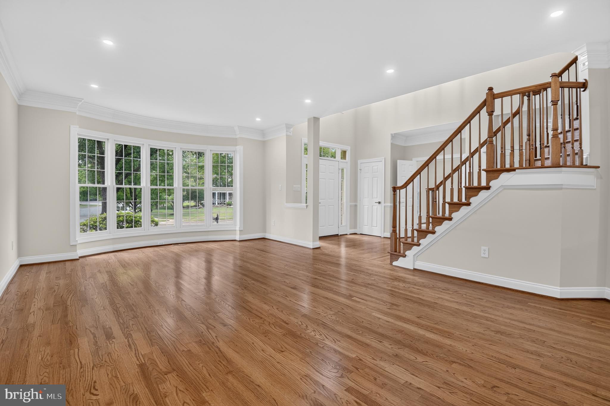 PALATINE OAKS - Residential