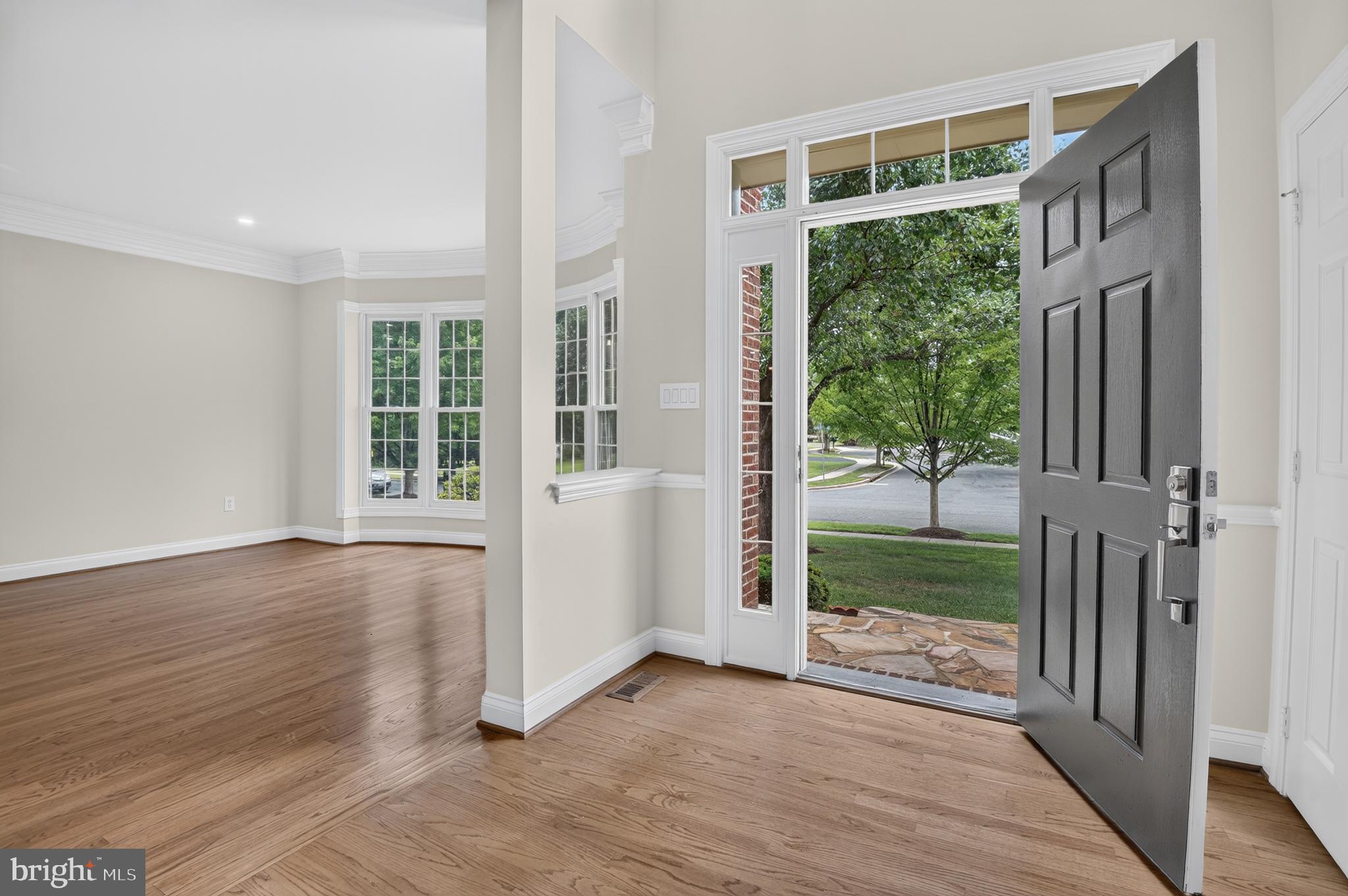 PALATINE OAKS - Residential