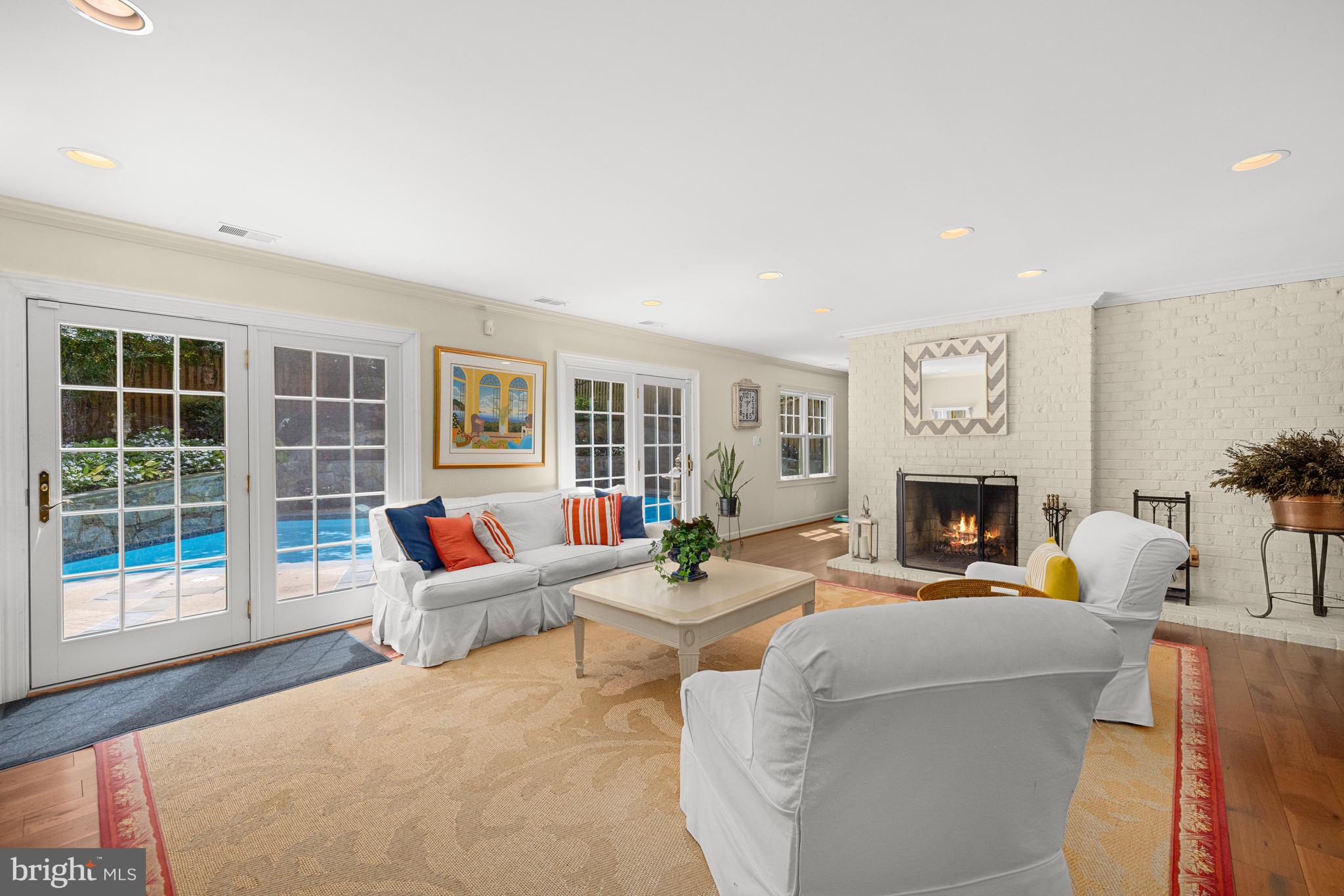 MERRYWOOD ON THE POTOMAC - Residential