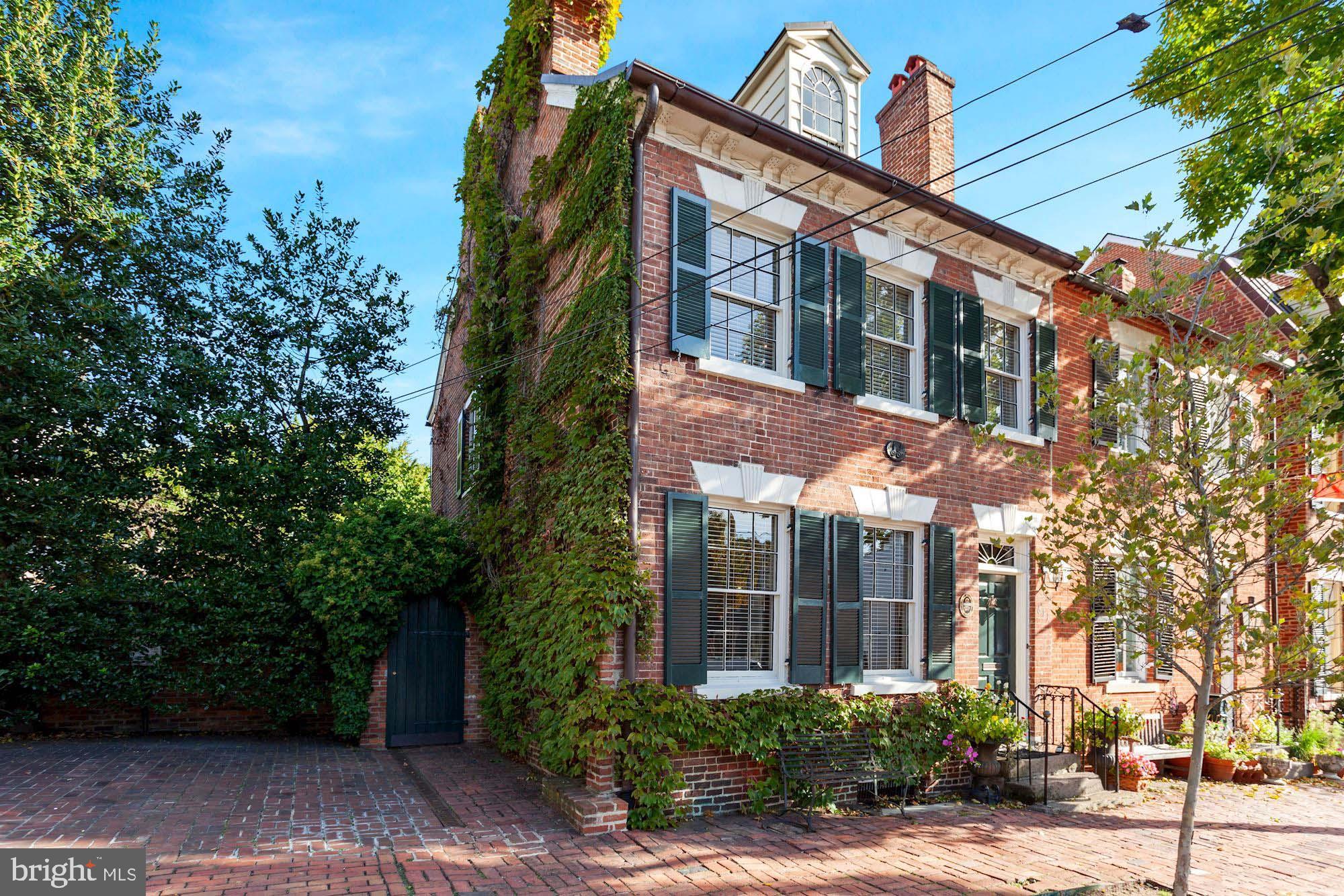 OLD TOWN - Residential