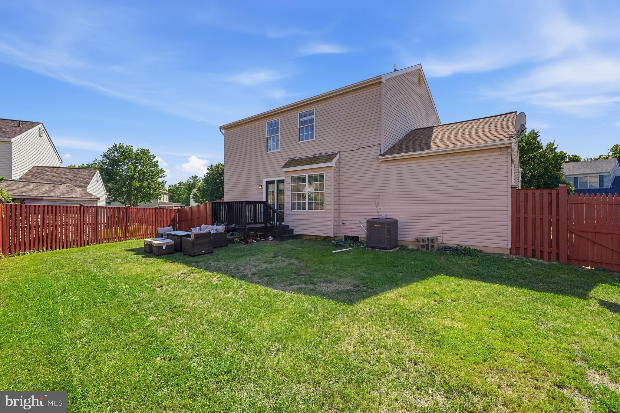 OXFORD OAKS - Residential