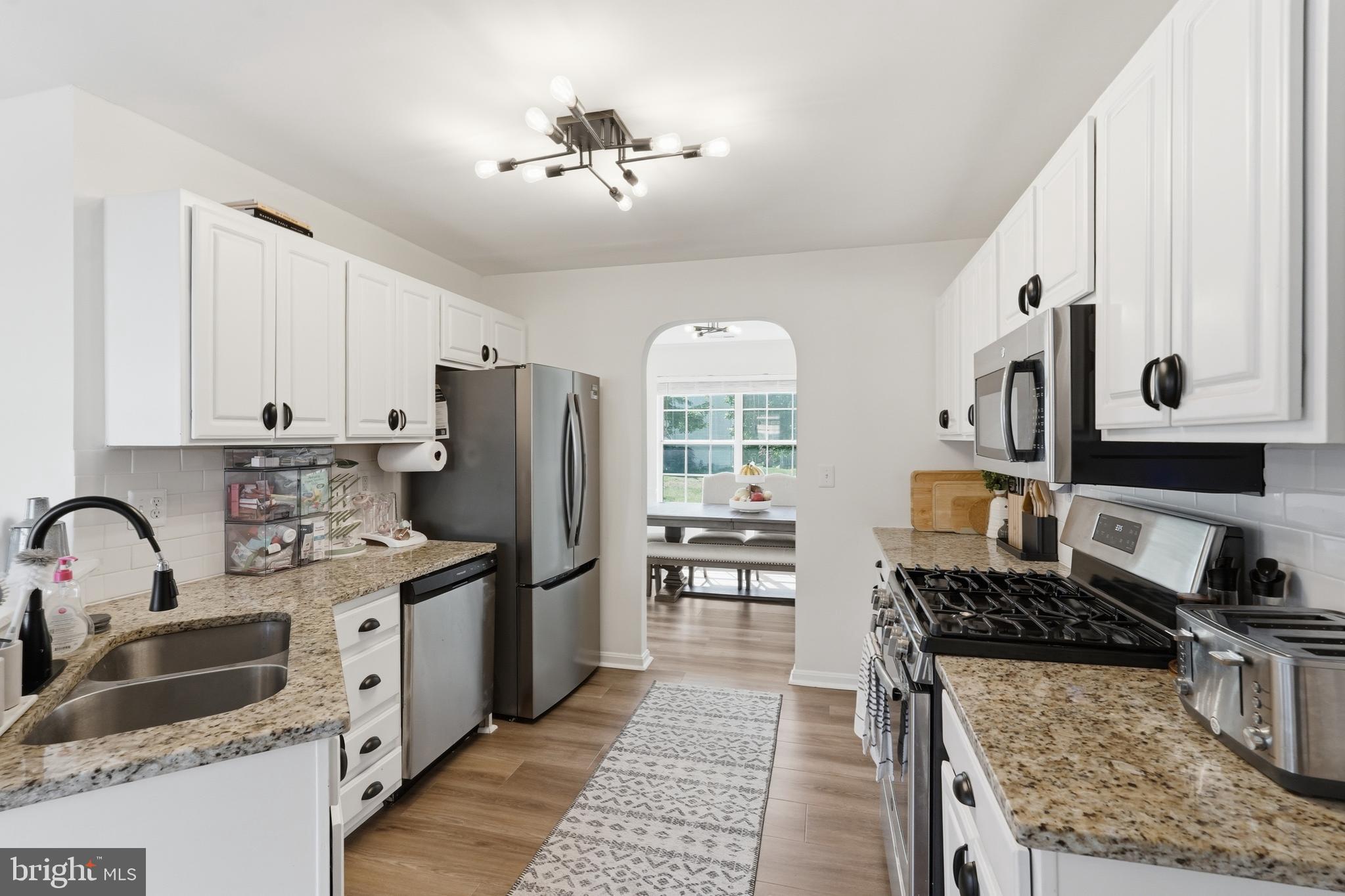 OXFORD OAKS - Residential