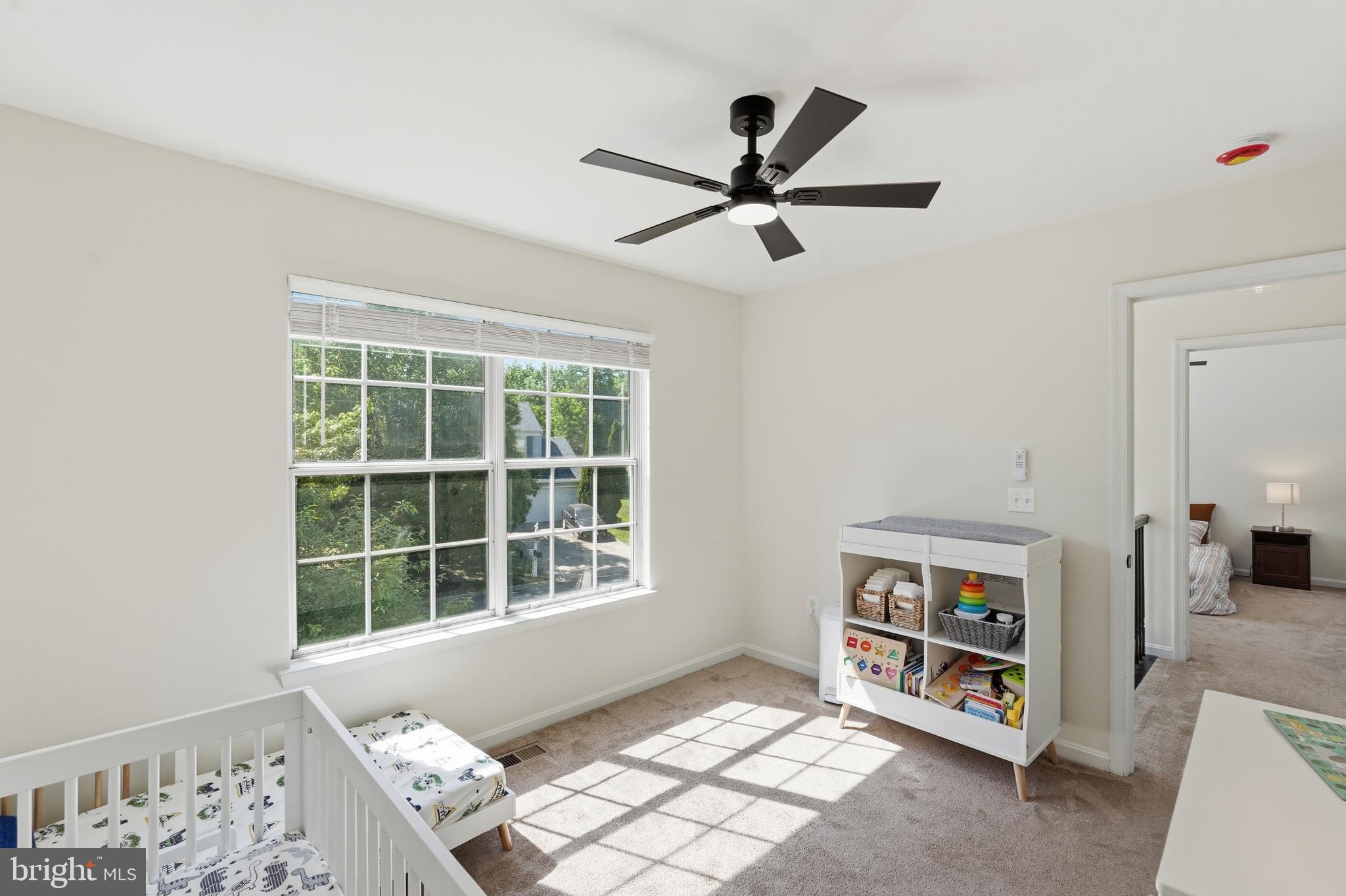 OXFORD OAKS - Residential