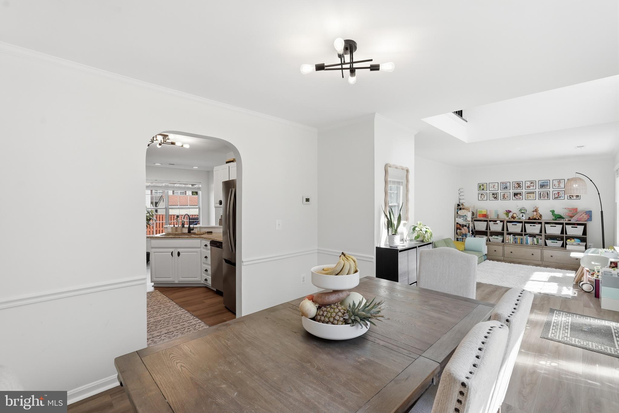OXFORD OAKS - Residential