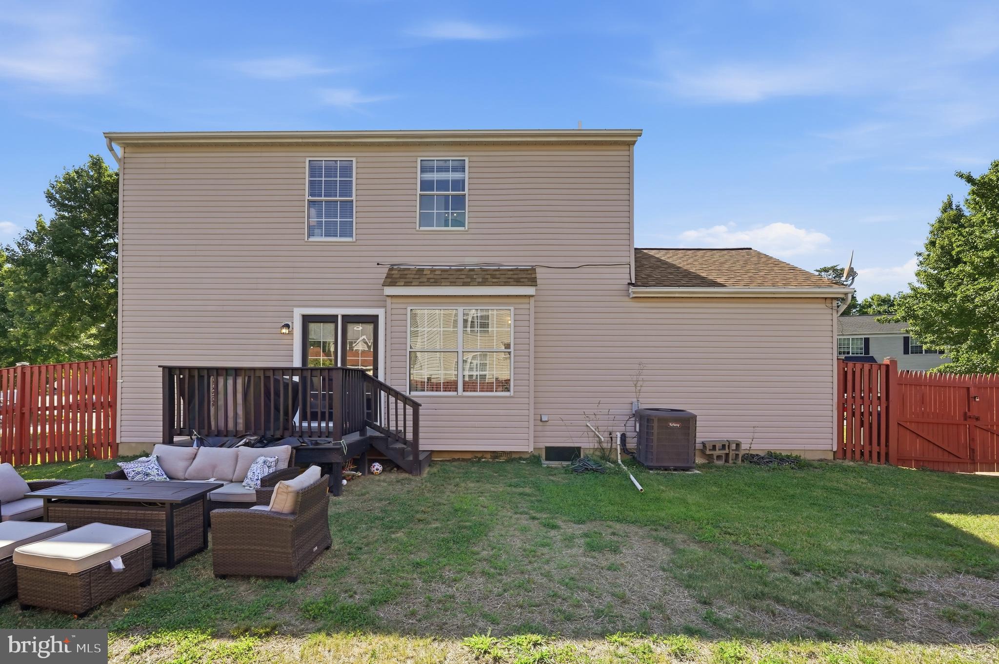 OXFORD OAKS - Residential