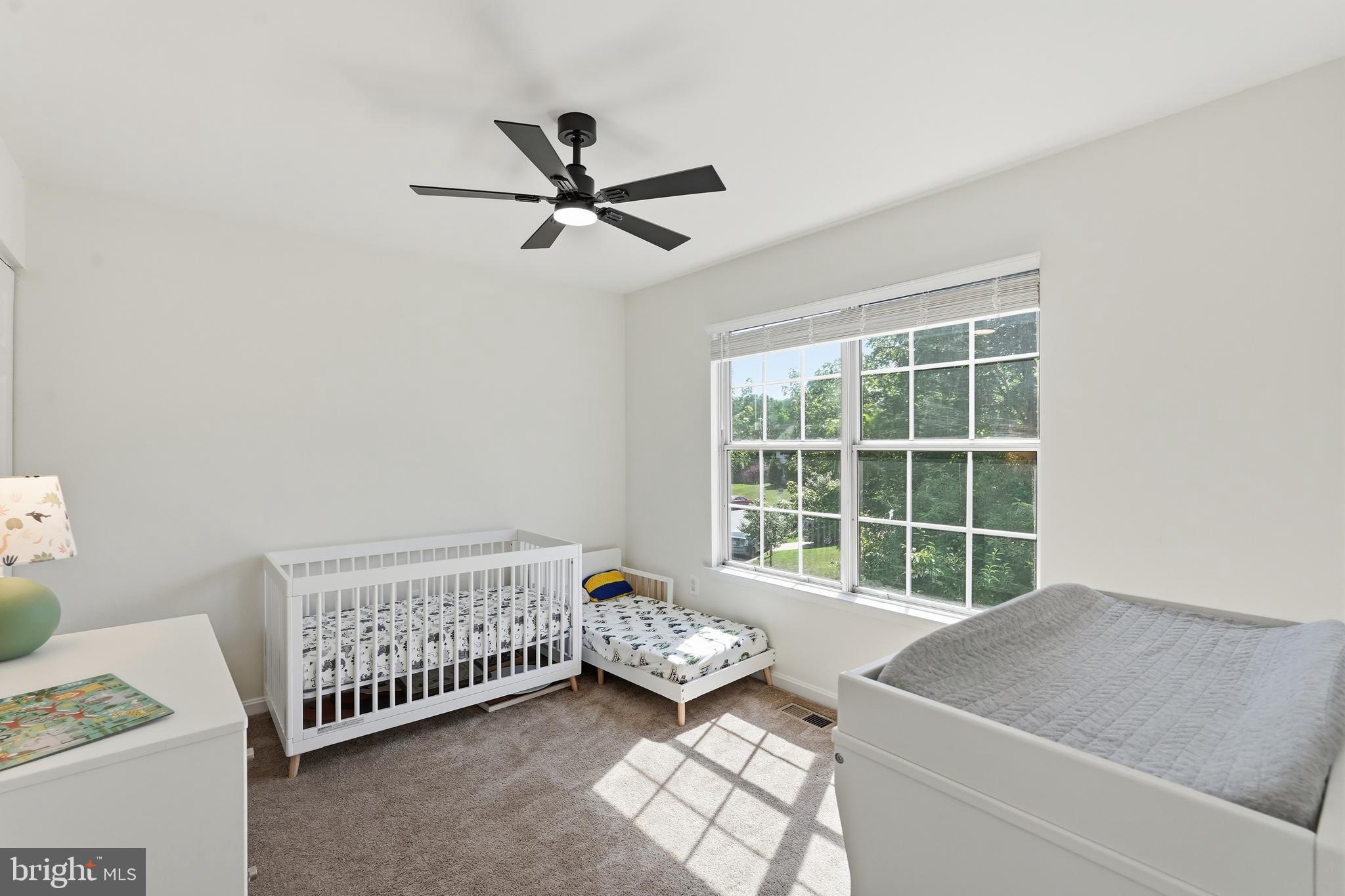 OXFORD OAKS - Residential