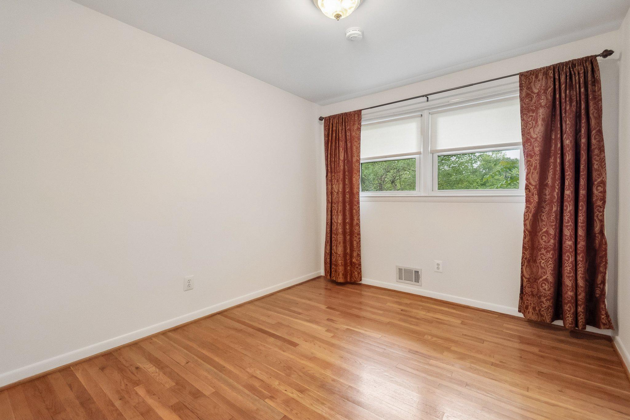 FOXHALL - Residential