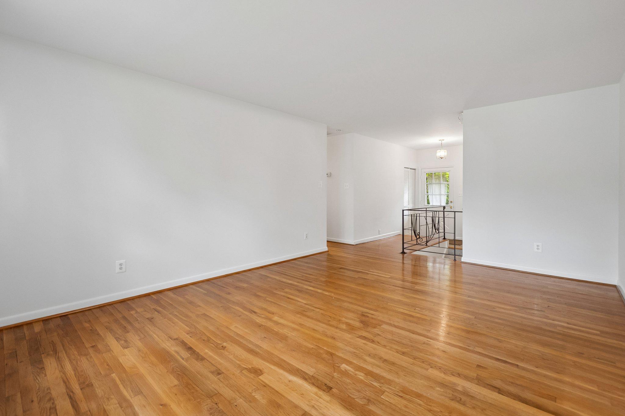 FOXHALL - Residential