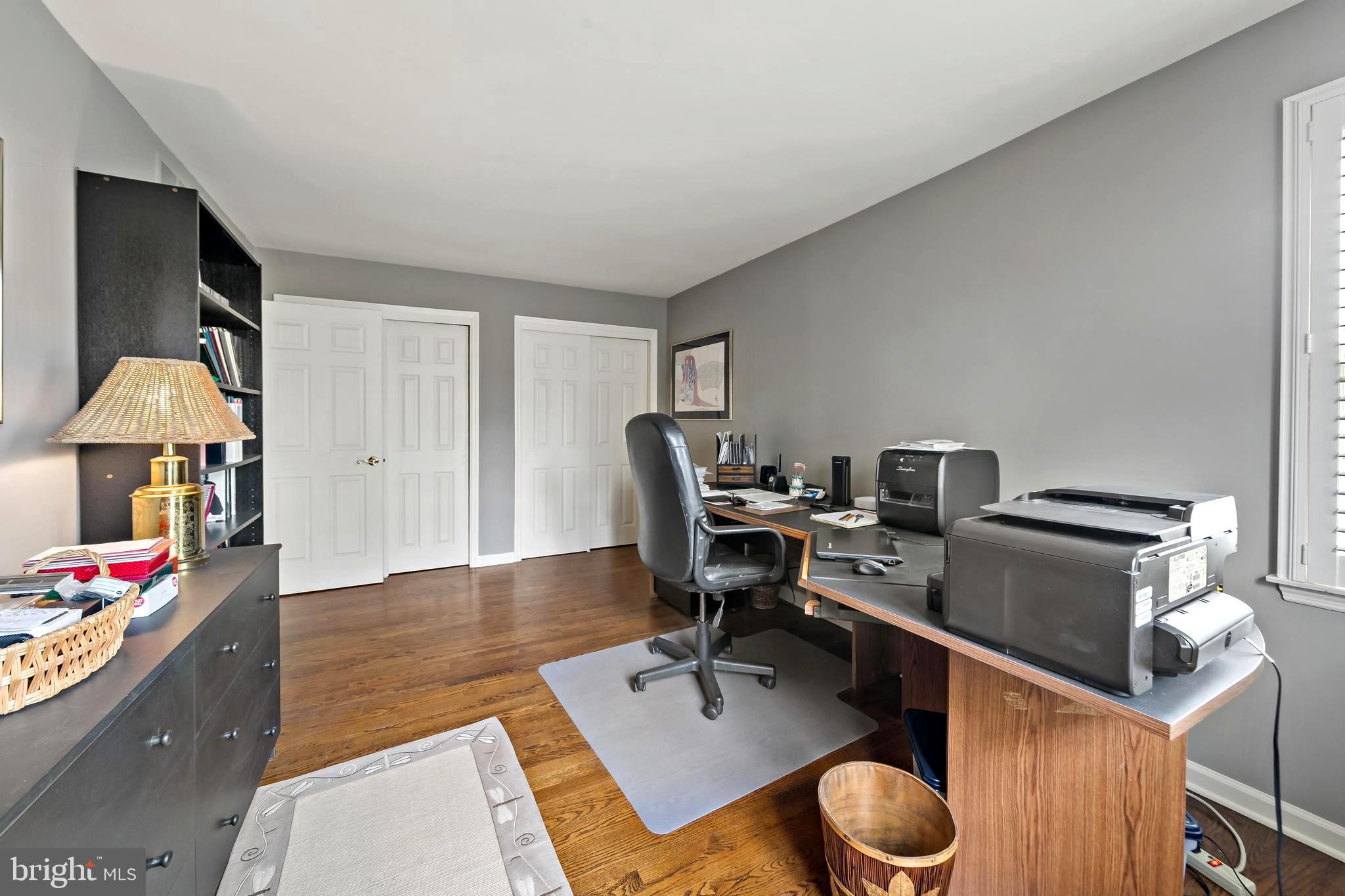 HICKORY TREE ESTS - Residential