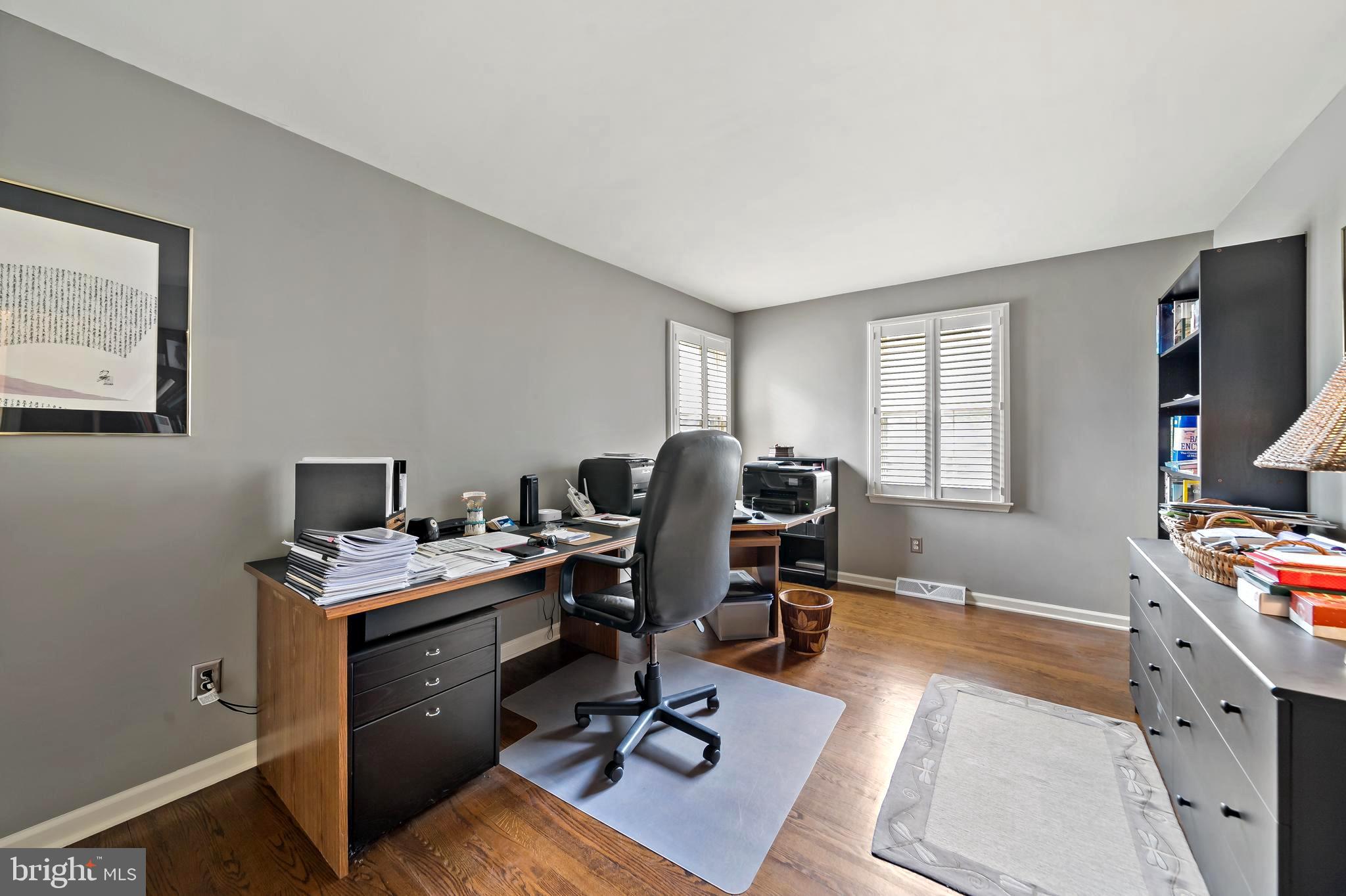 HICKORY TREE ESTS - Residential