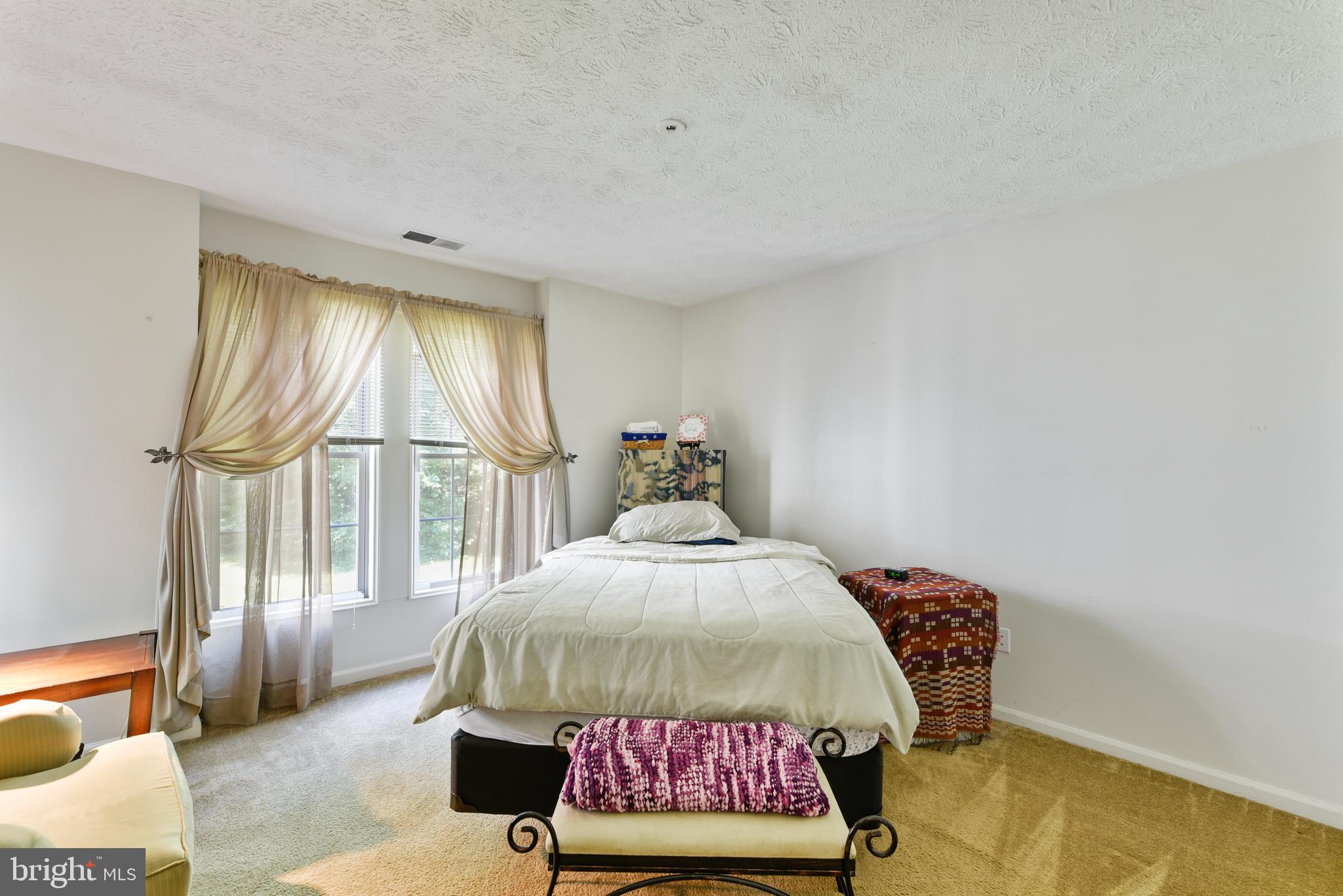 ROCKBURN COMMONS II - Residential