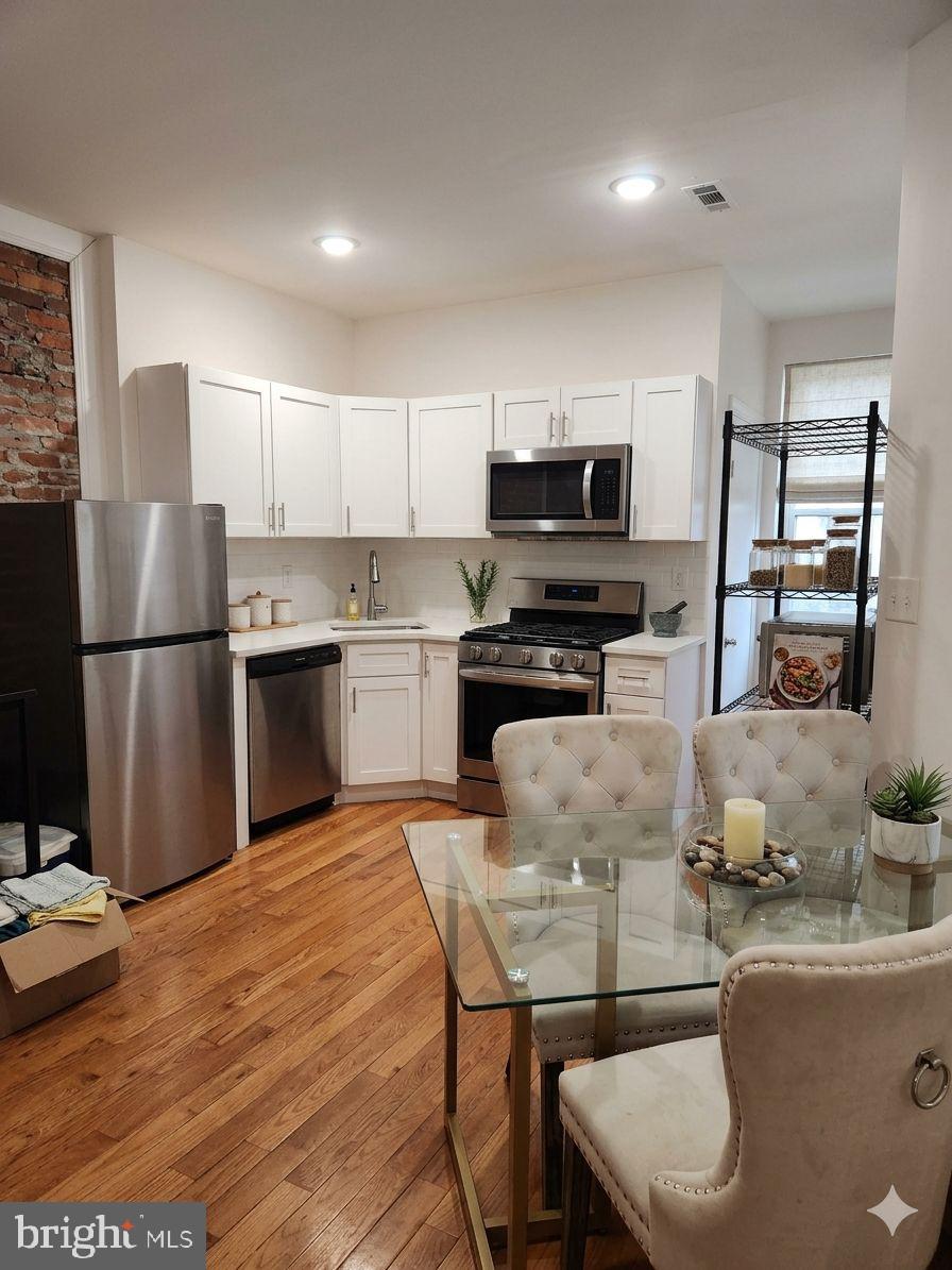 COBBS CREEK - Residential