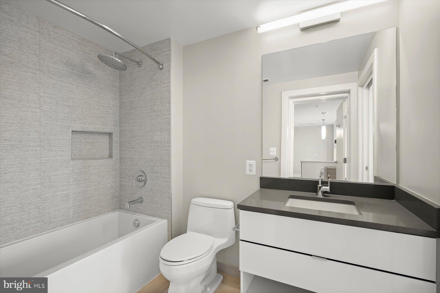 LOGAN CIRCLE - Residential