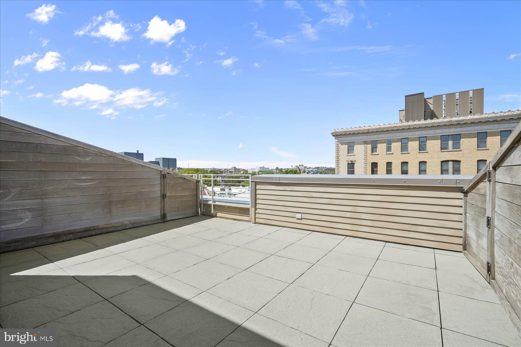 LOGAN CIRCLE - Residential
