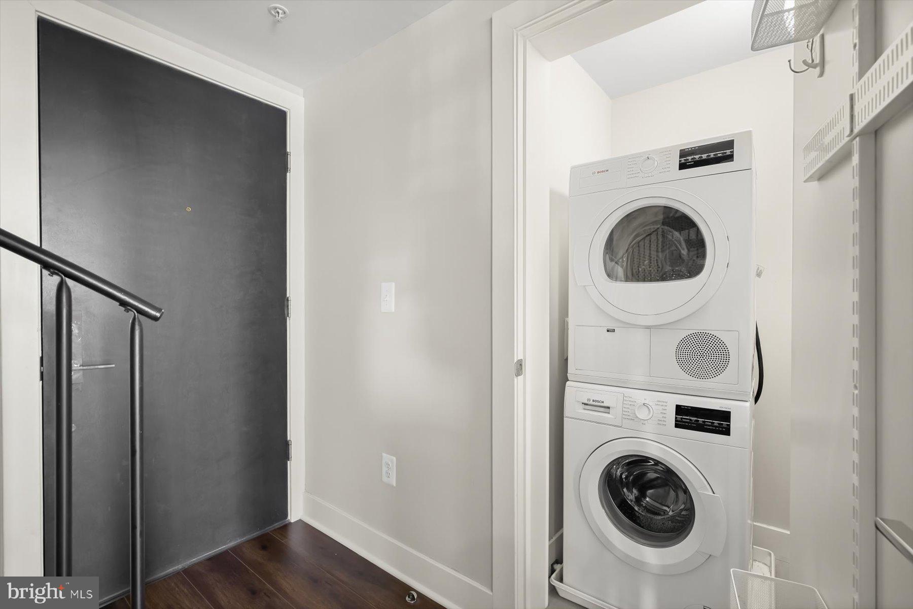 LOGAN CIRCLE - Residential