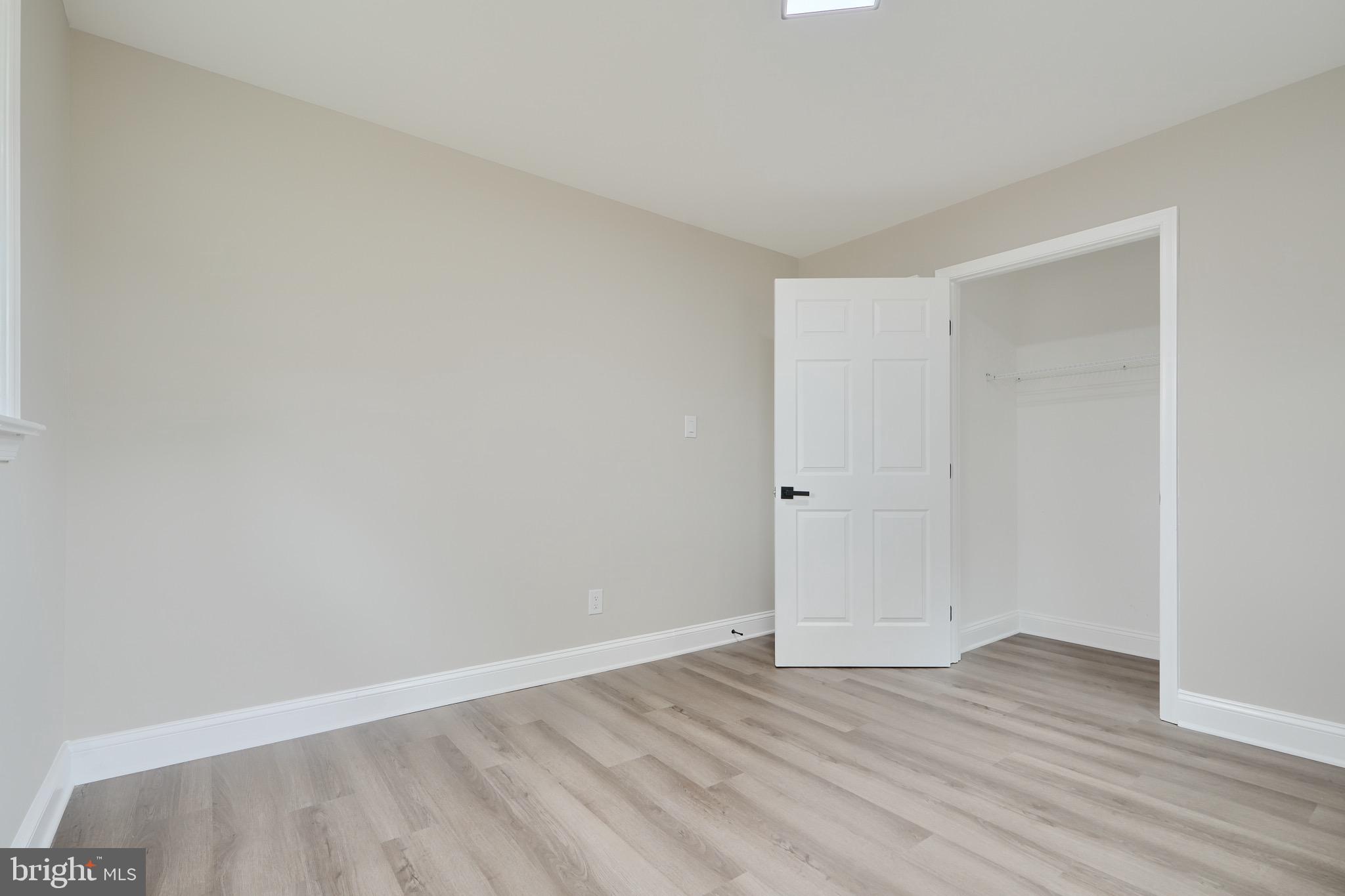MARTIN & KNAPP - Residential