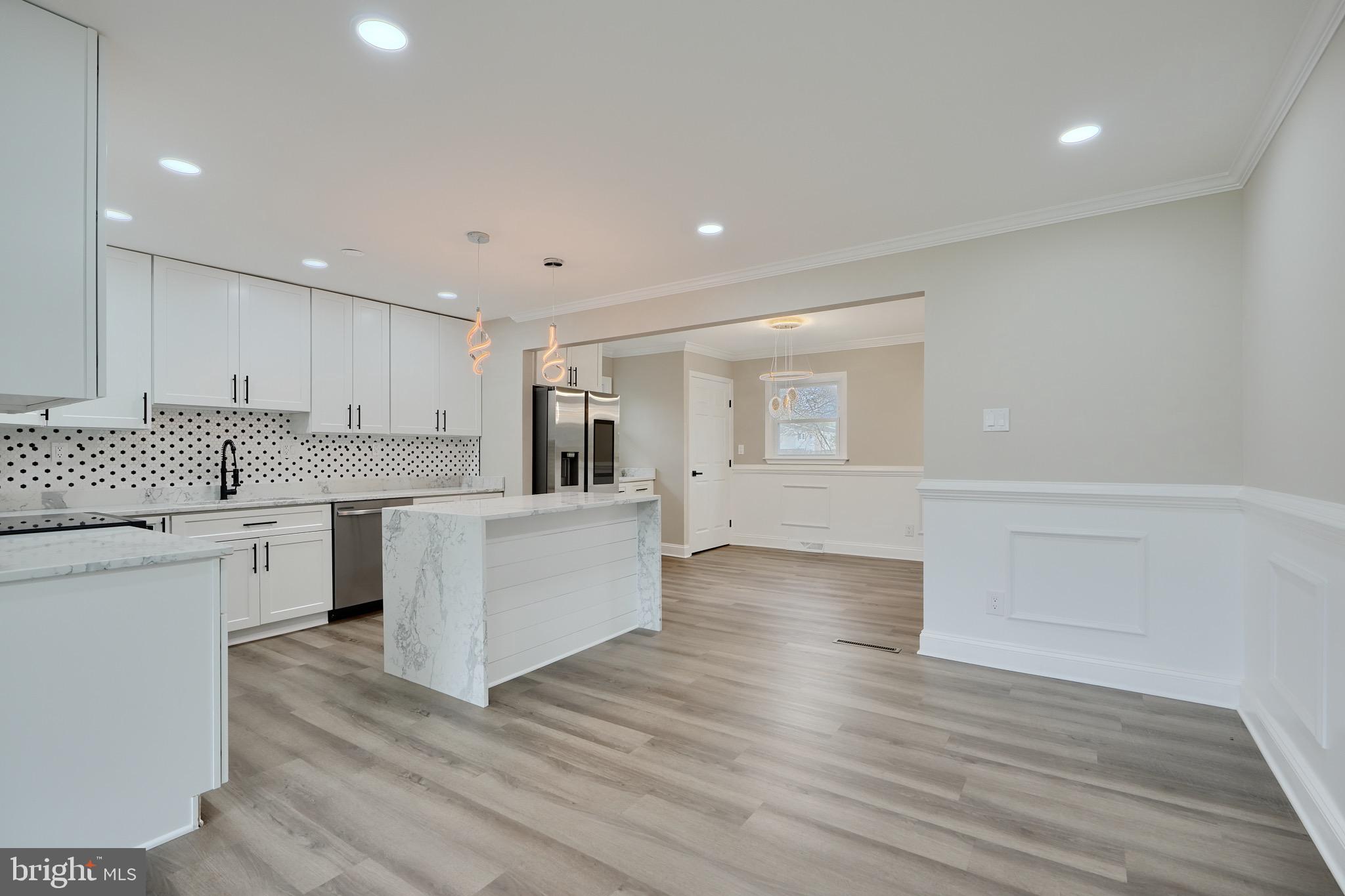 MARTIN & KNAPP - Residential