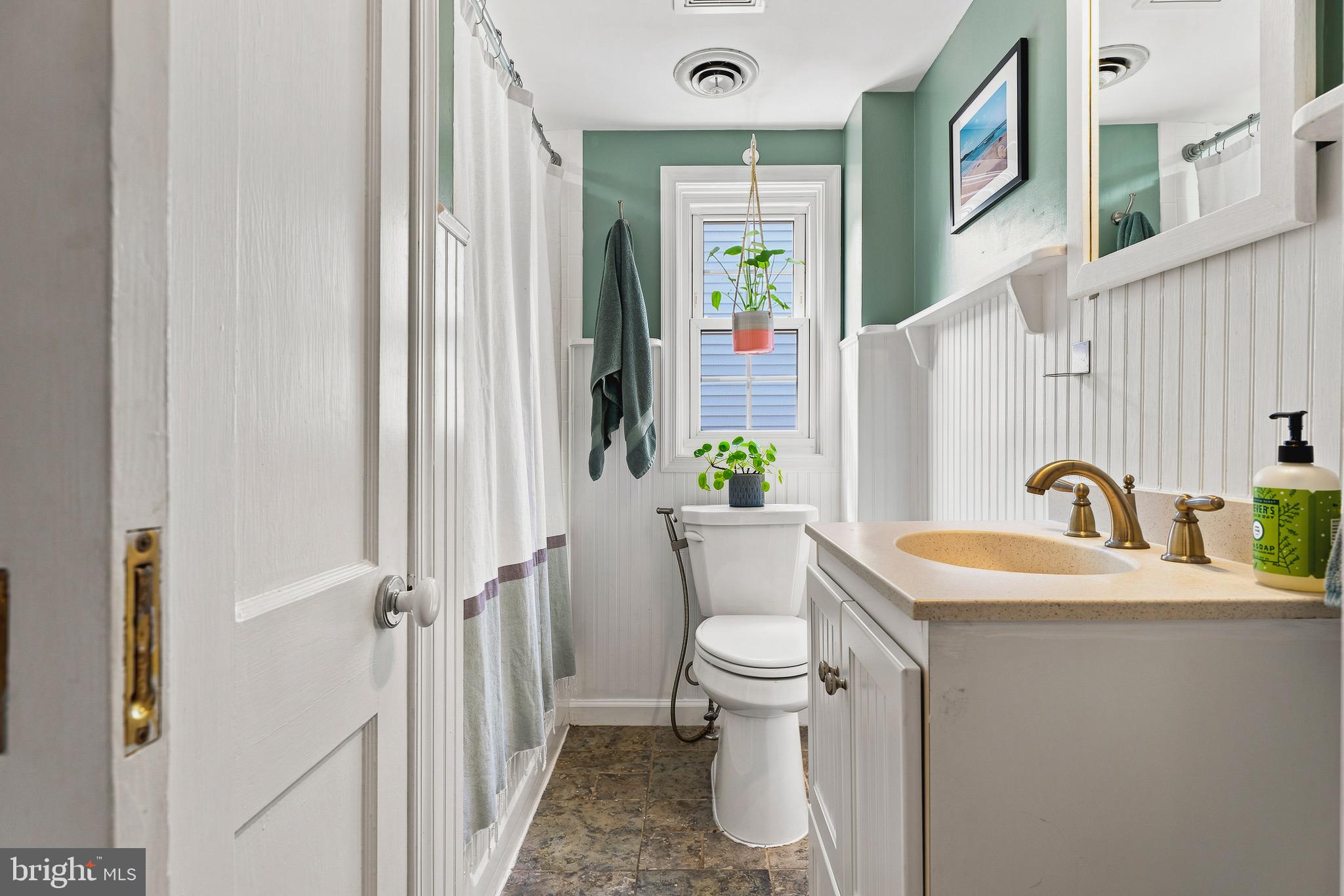 MOUNT WASHINGTON - Residential