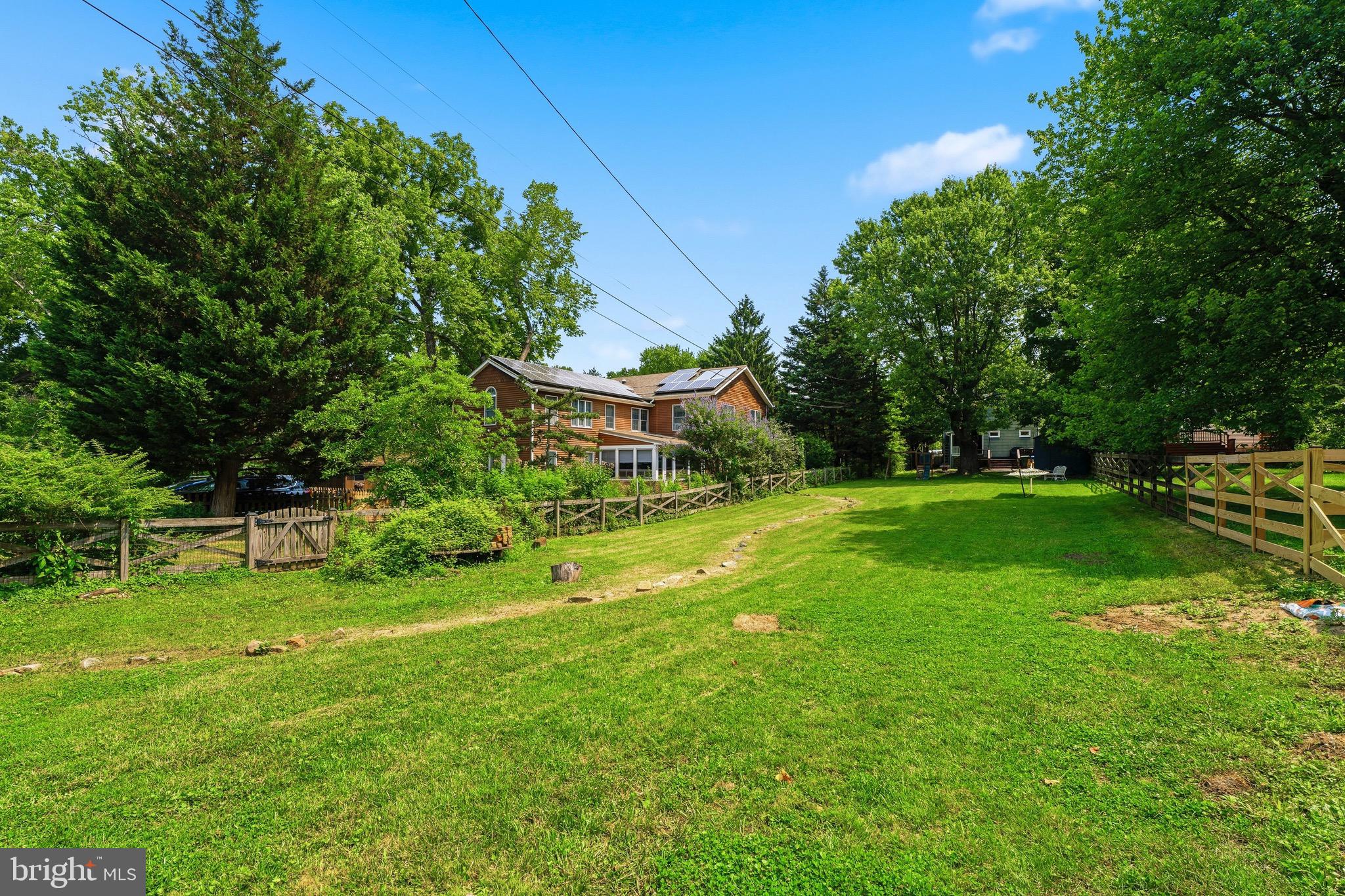 MOUNT WASHINGTON - Residential