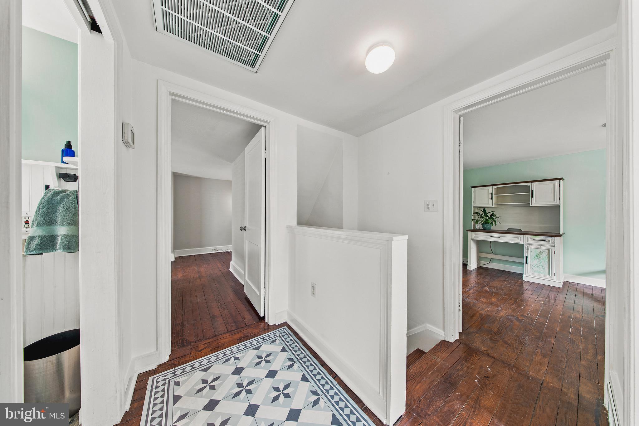 MOUNT WASHINGTON - Residential