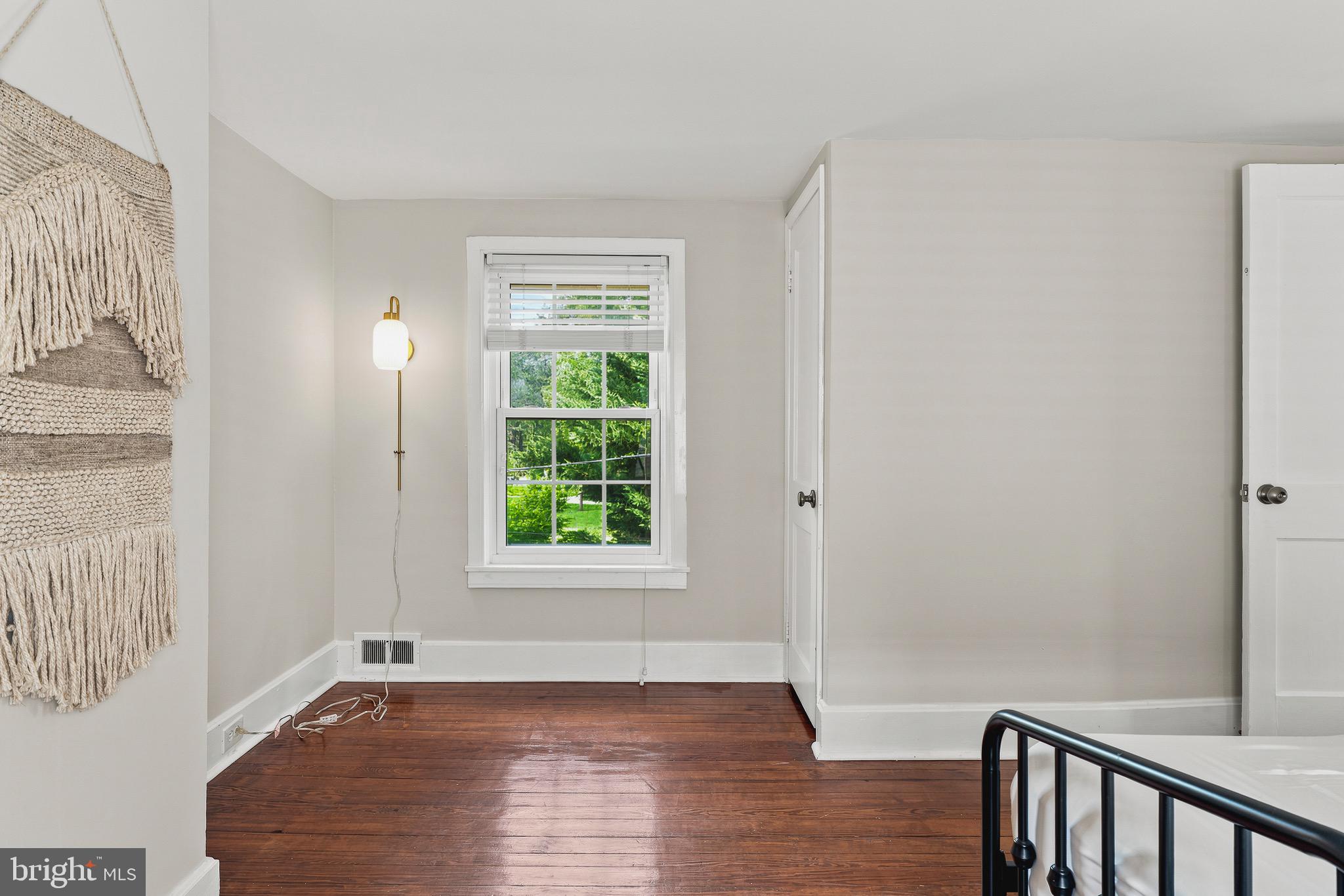 MOUNT WASHINGTON - Residential