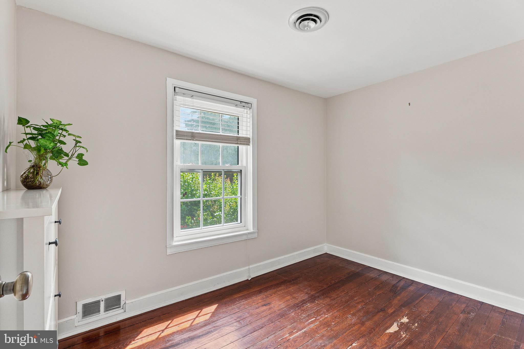 MOUNT WASHINGTON - Residential