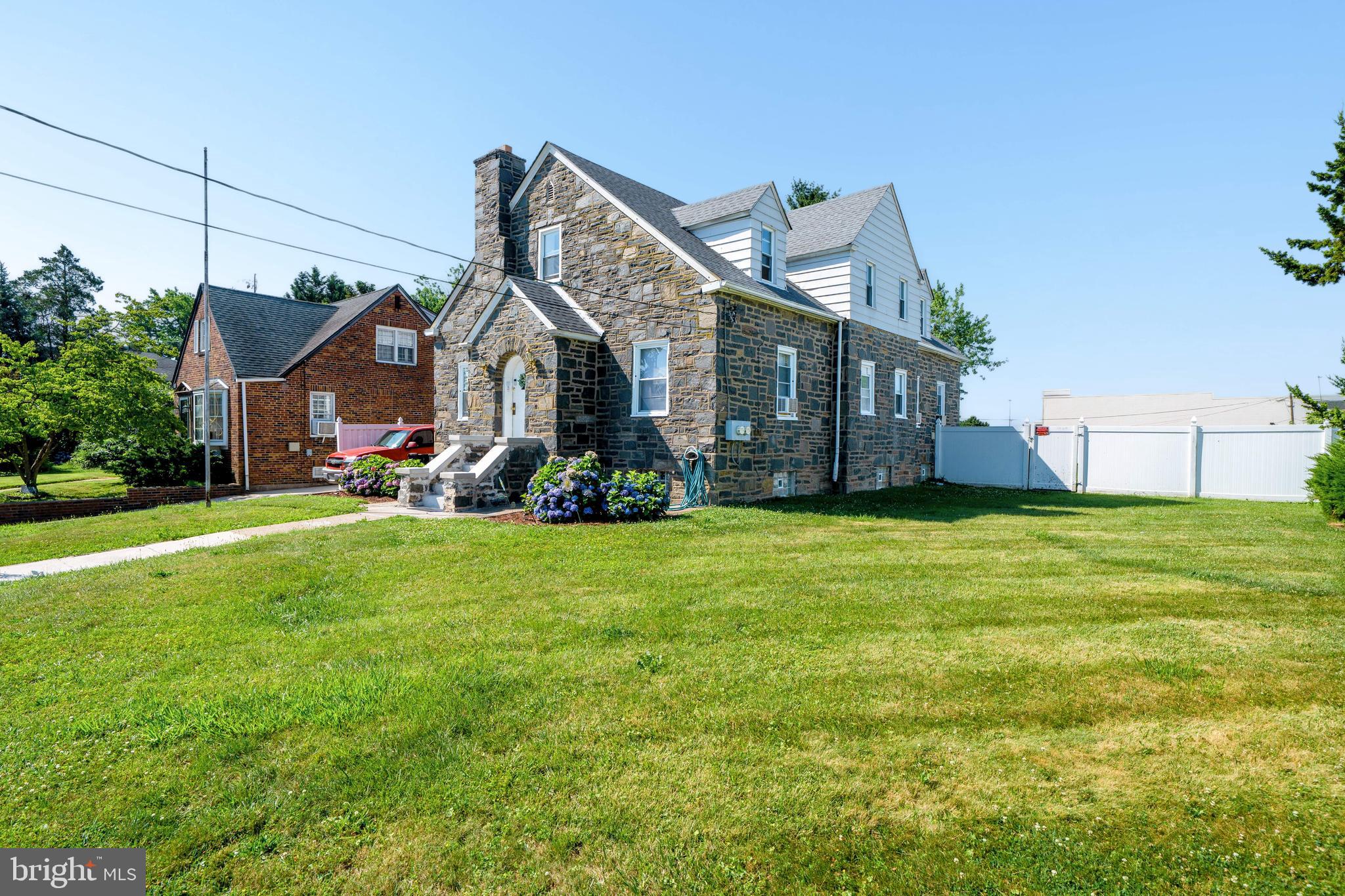 RHAWNHURST - Residential