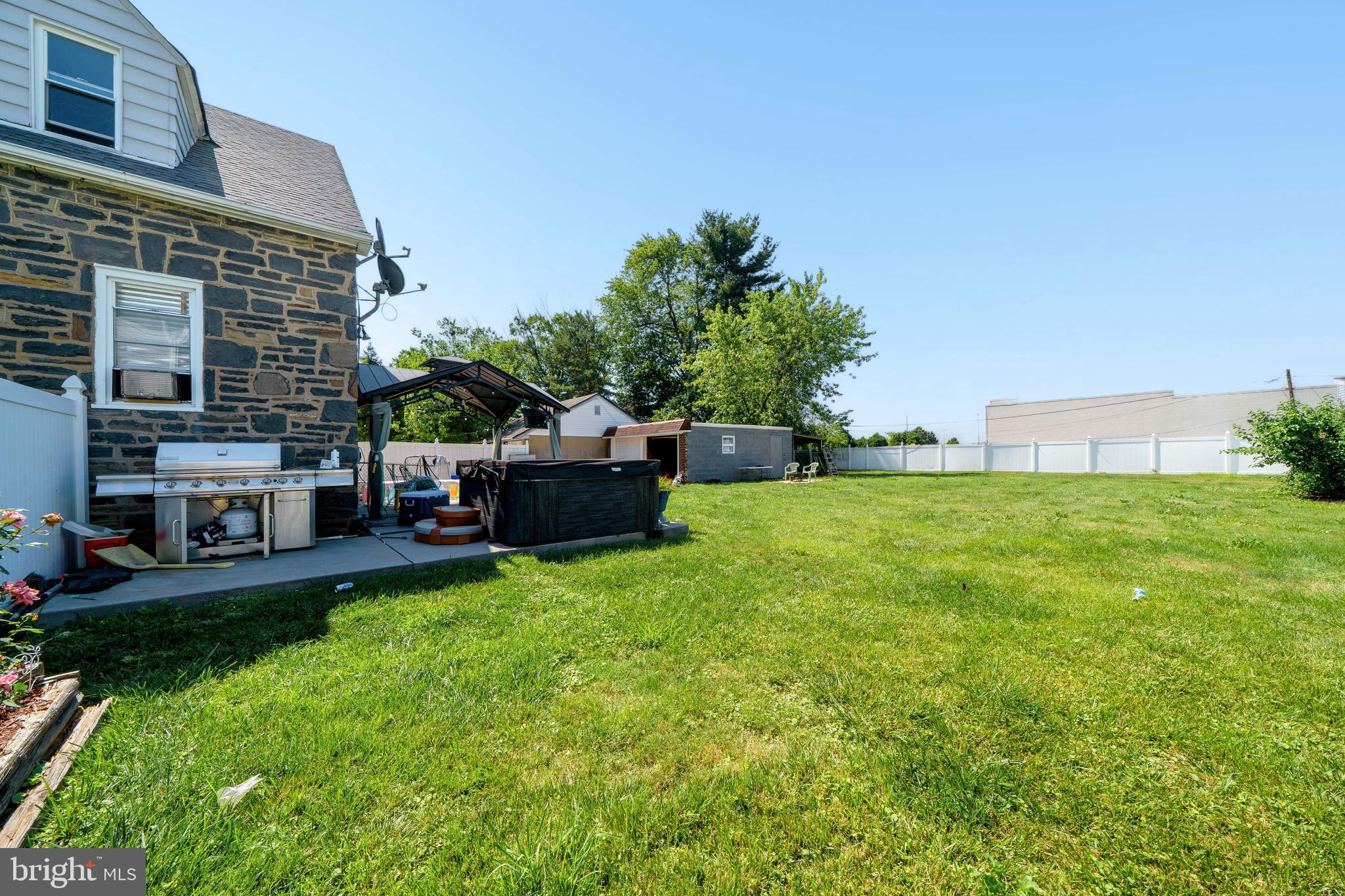 RHAWNHURST - Residential