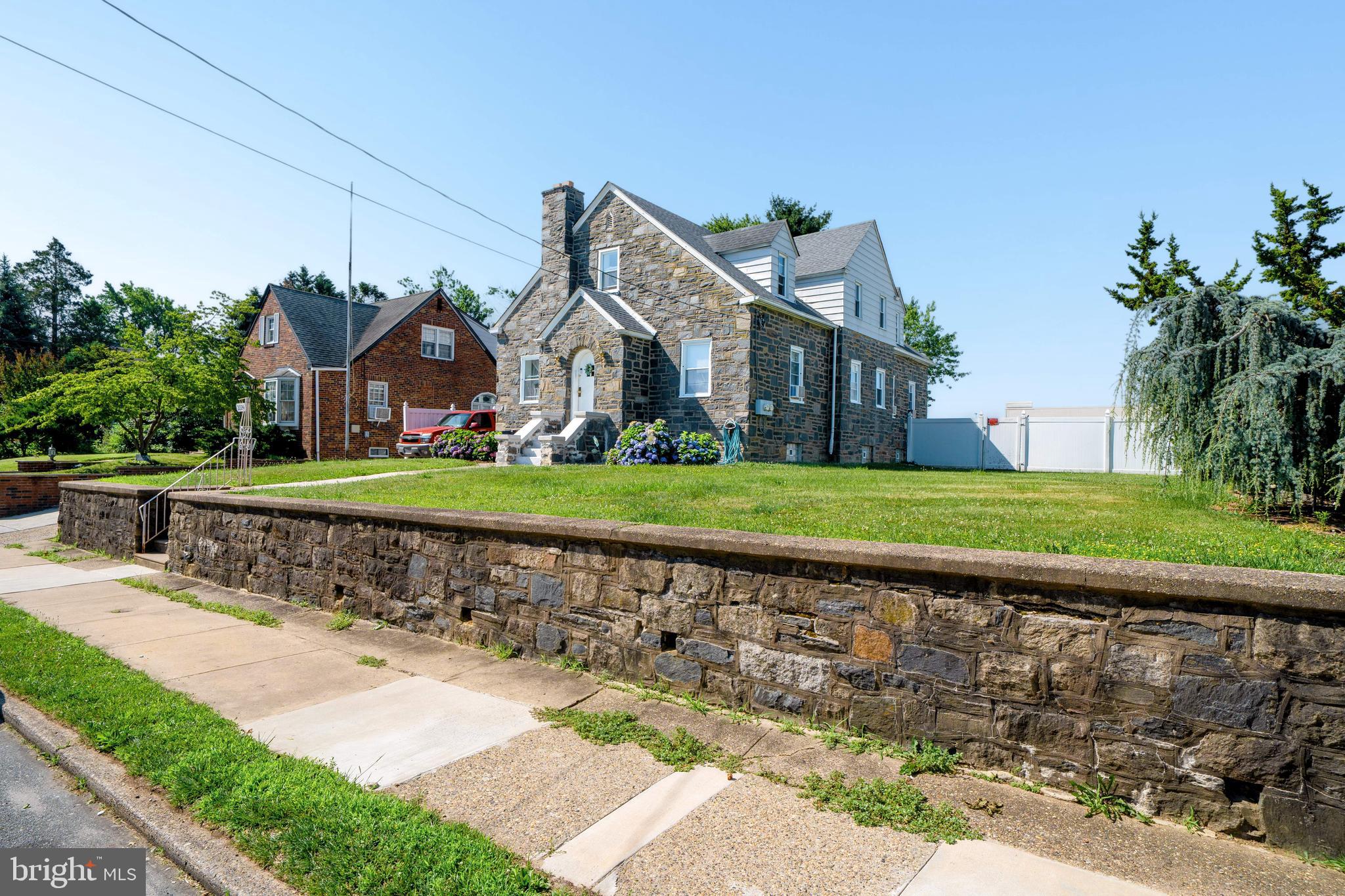 RHAWNHURST - Residential