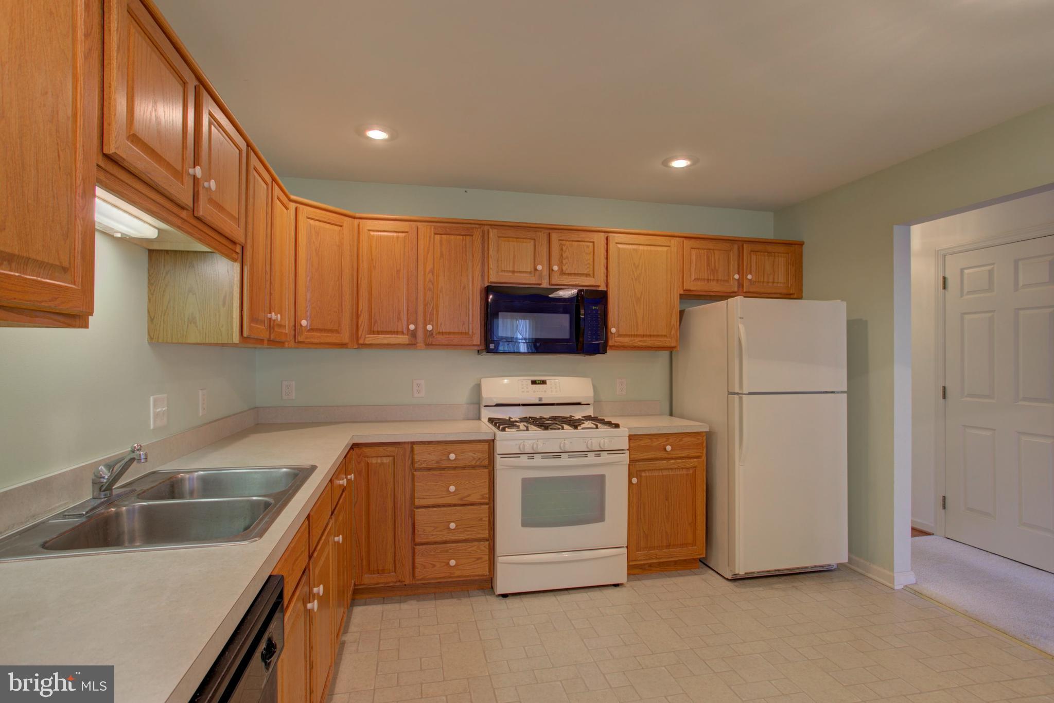 SUMMIT HILLS - Residential
