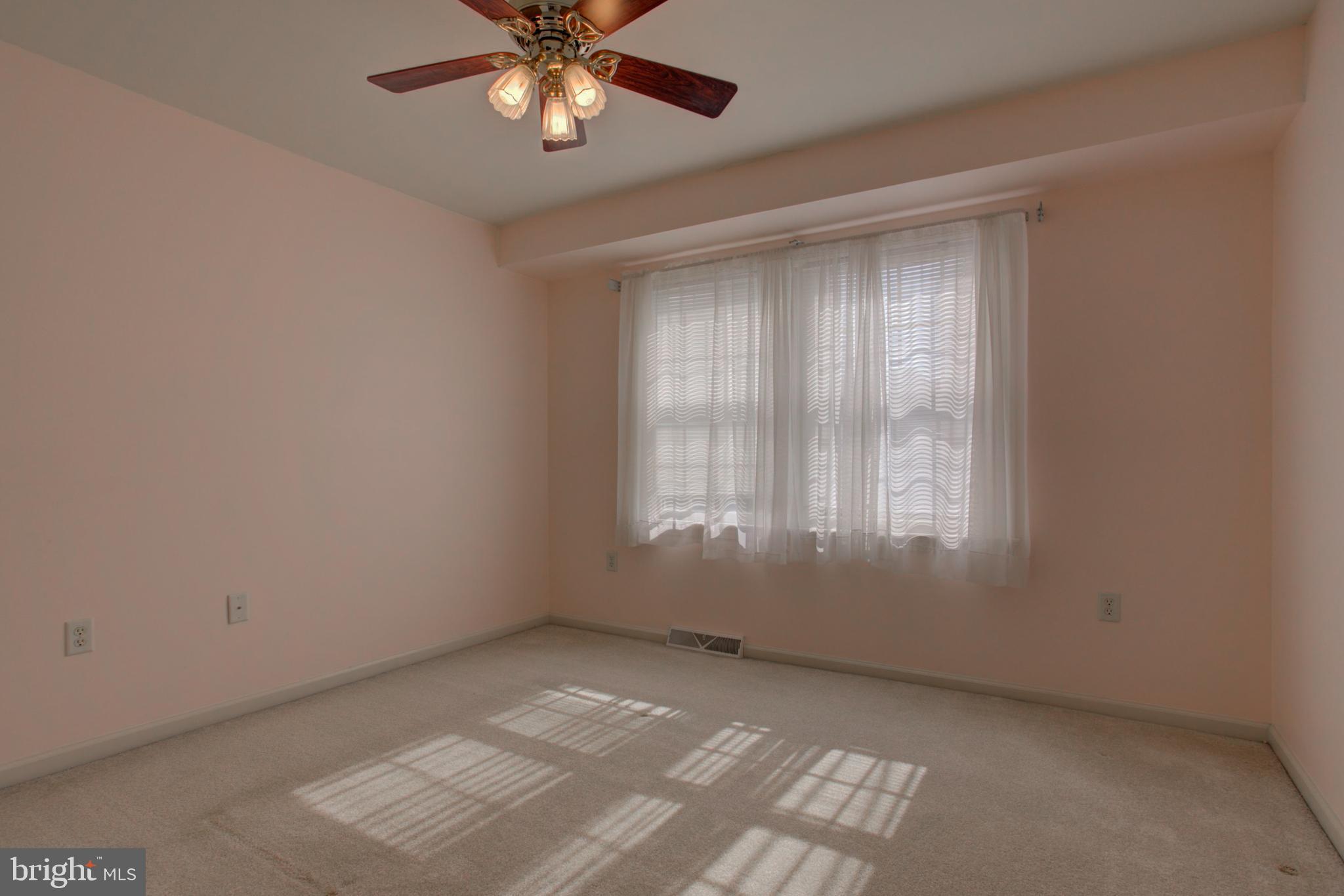 SUMMIT HILLS - Residential