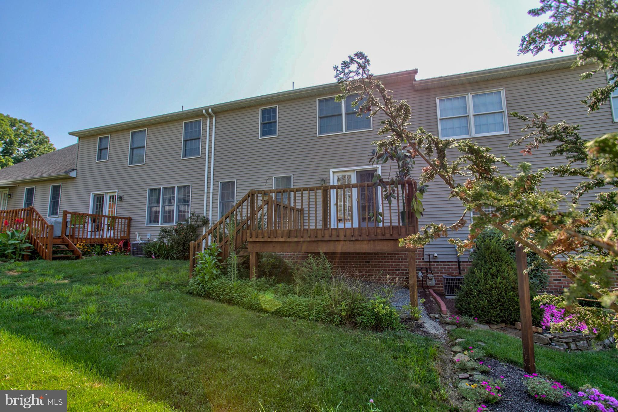 SUMMIT HILLS - Residential
