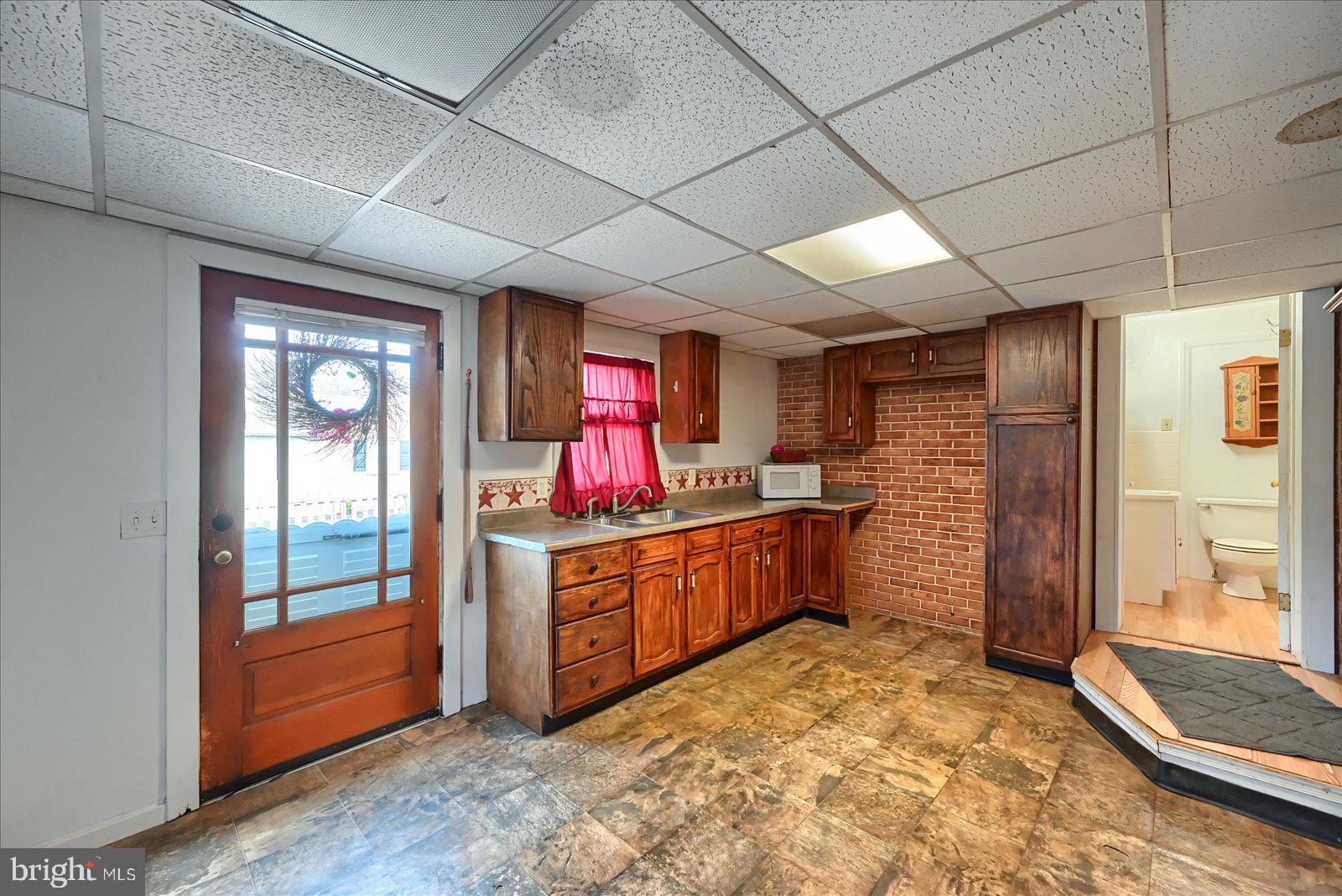 SPRING GROVE BORO - Residential