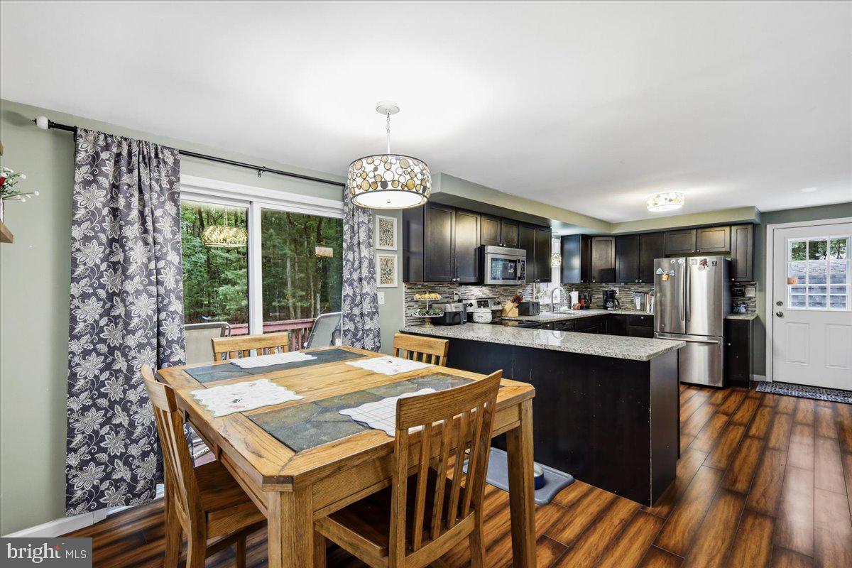 PLEASANT VALLEY ESTATES - Residential