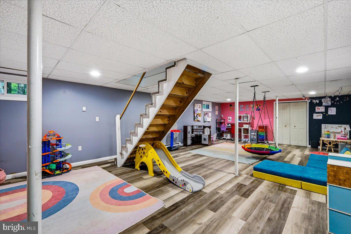 PLEASANT VALLEY ESTATES - Residential