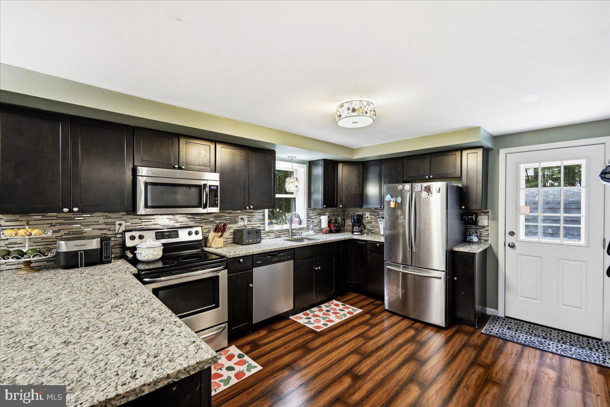 PLEASANT VALLEY ESTATES - Residential