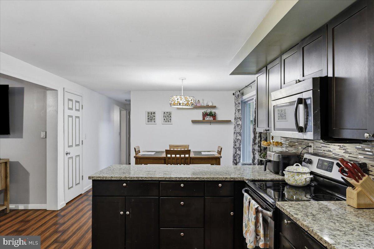 PLEASANT VALLEY ESTATES - Residential