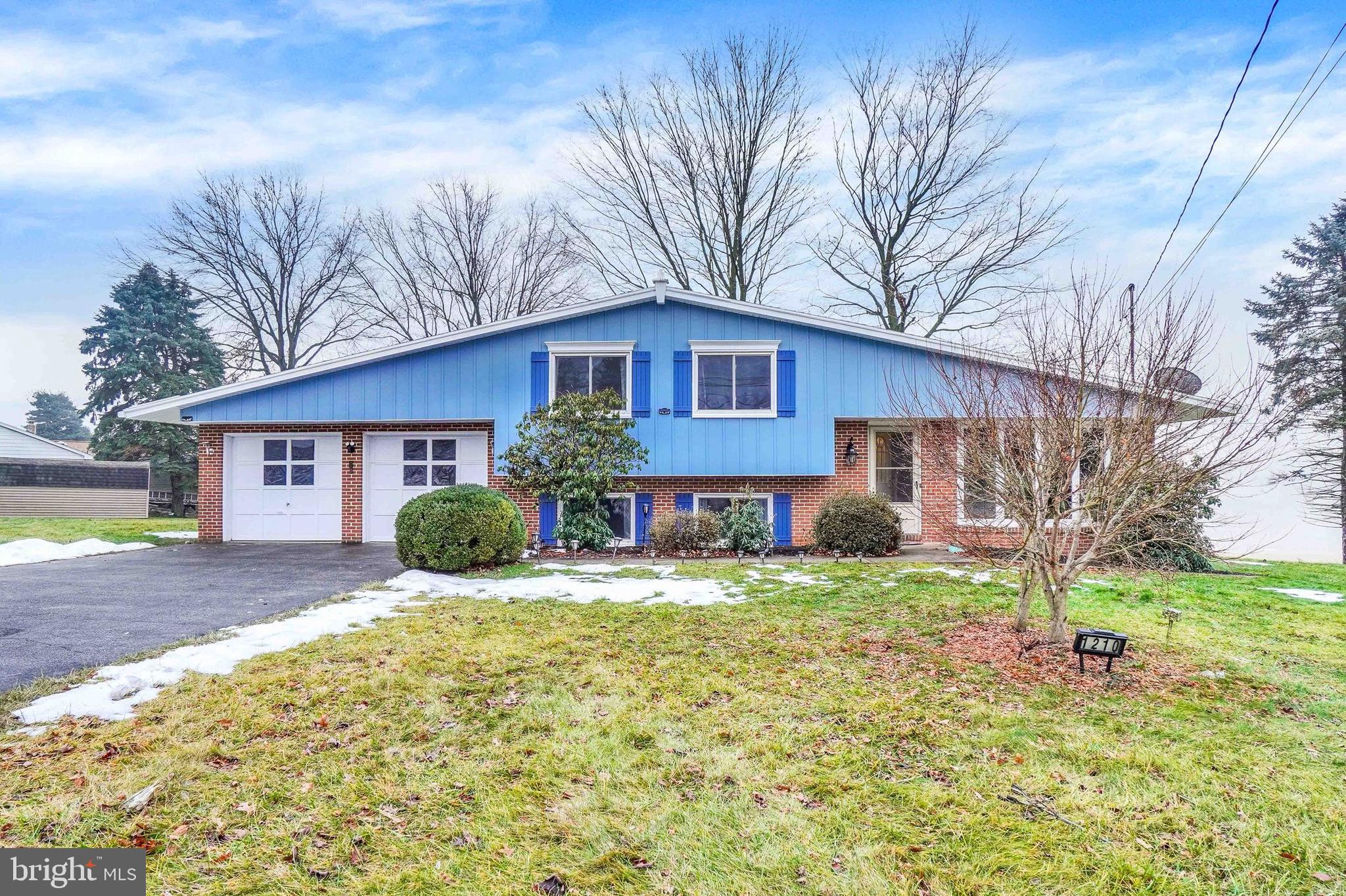 Nestled within the  Golden Manor neighborhood, this meticulously maintained 5-bedroom split-level residence presents a rare and unique opportunity . This home has a great layout and from the moment you step inside, you're greeted by an inviting ambiance accentuated by well-appointed living spaces flooded with natural light. The thoughtful layout seamlessly blends functionality, offering ample room for both relaxation and entertainment. Whether it's enjoying cozy evenings by the fireplace or hosting gatherings in the spacious backyard, this home provides the perfect backdrop for creating lasting memories. Don't miss your chance to own a piece of Golden Manor's finest – schedule your showing today and experience the allure of this remarkable property firsthand.