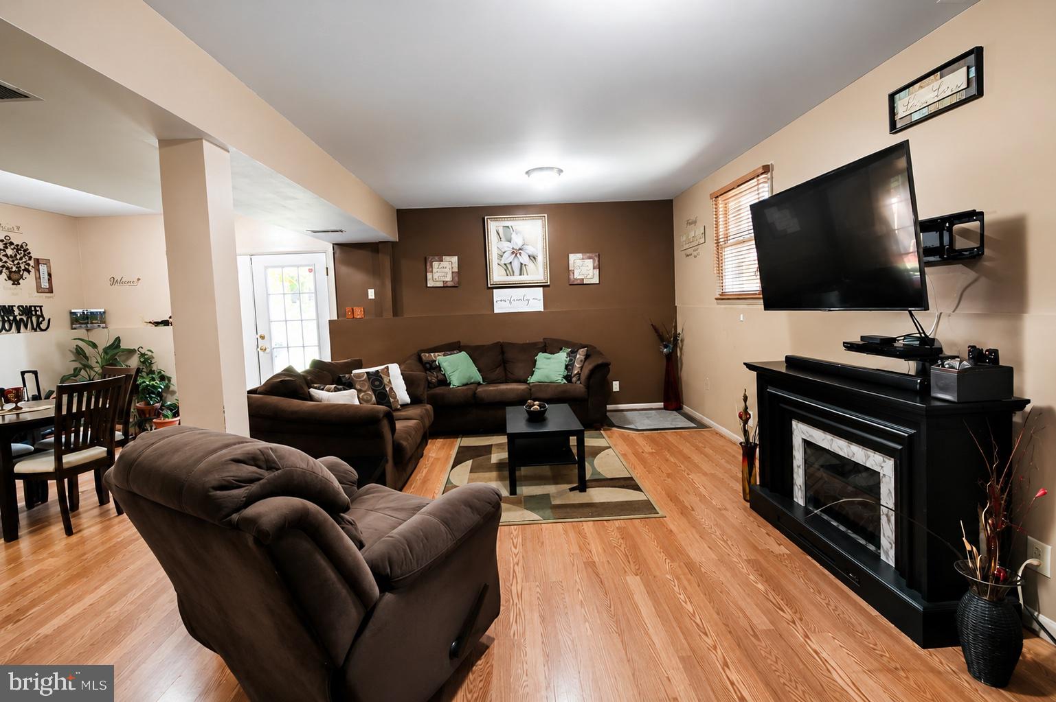 JACOBSVILLE - Residential