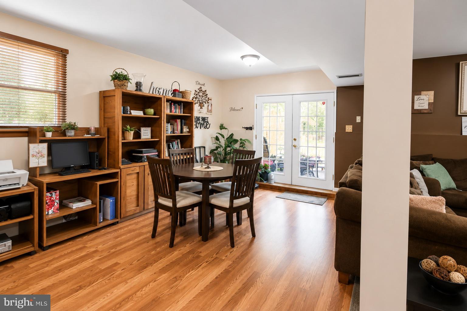 JACOBSVILLE - Residential