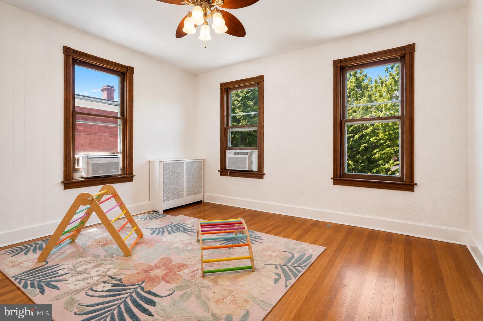 HAGERSTOWN - Residential