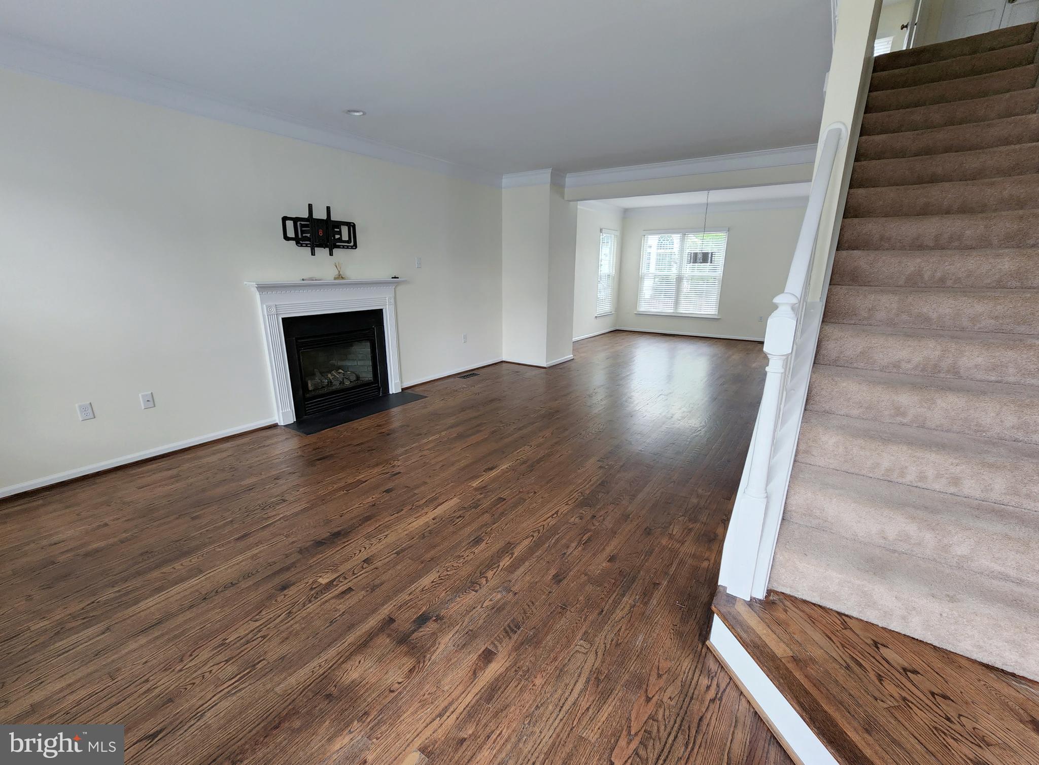 SPRING RIDGE - Residential