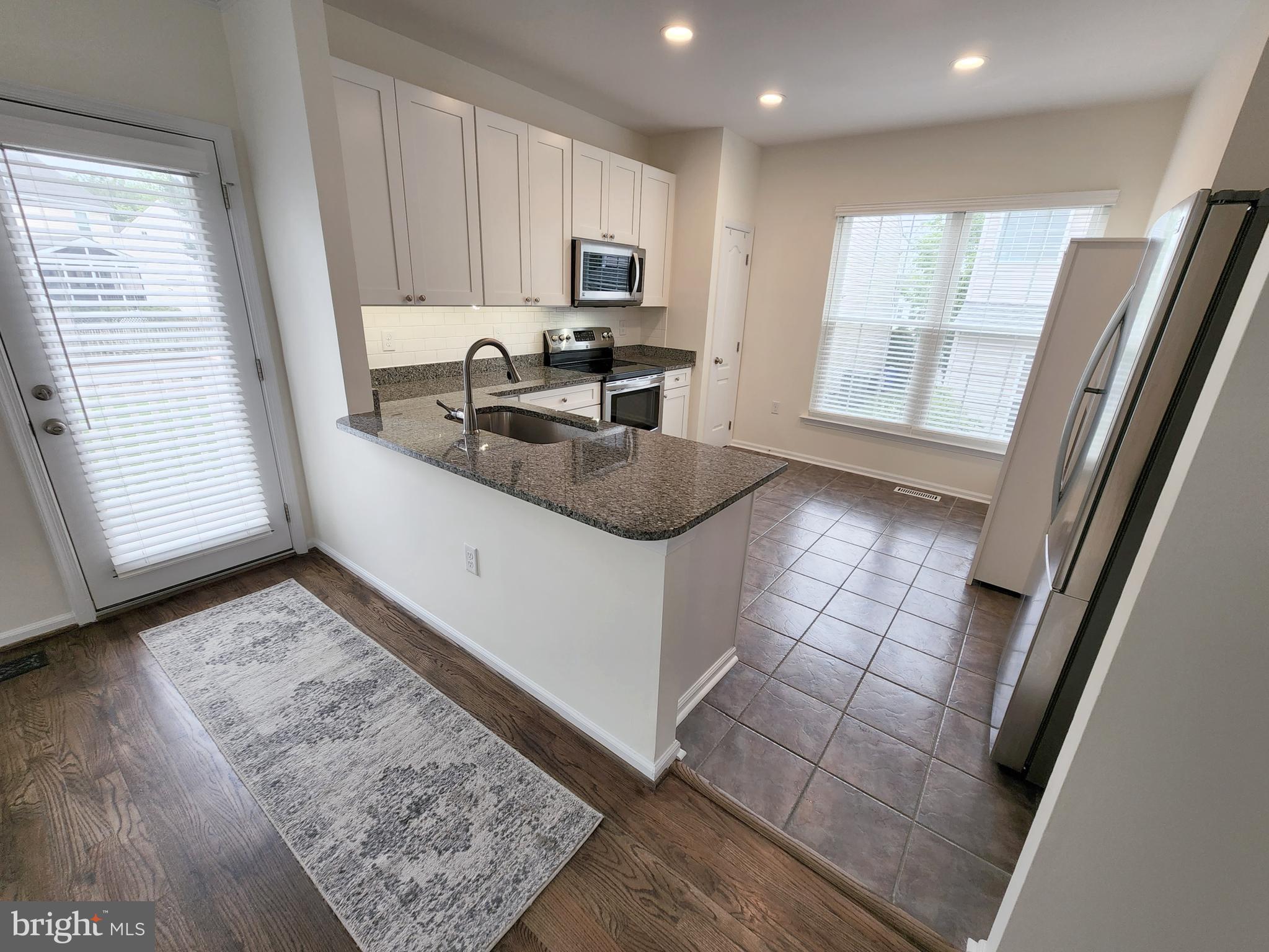 SPRING RIDGE - Residential
