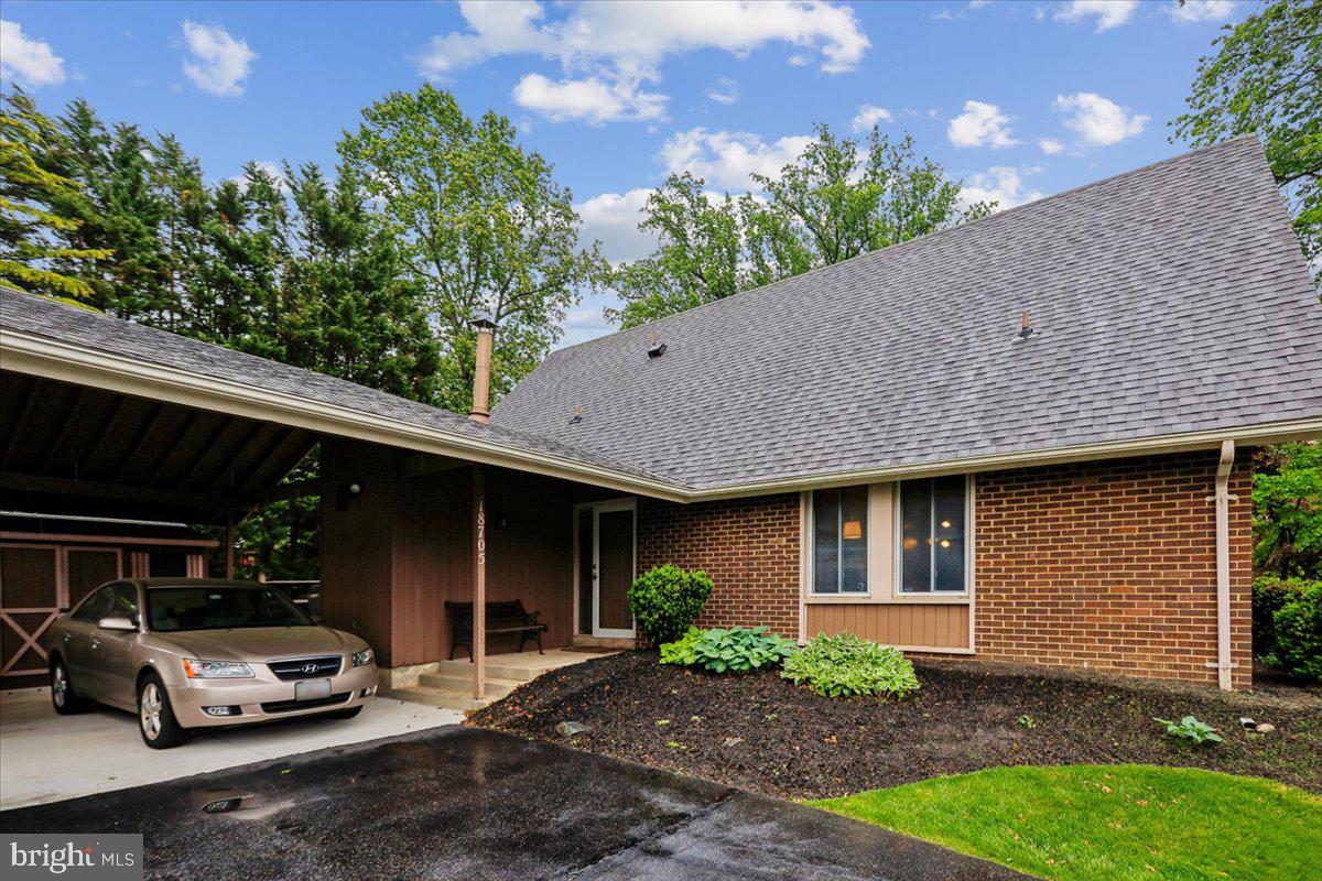 BROOKEVILLE KNOLLS - Residential