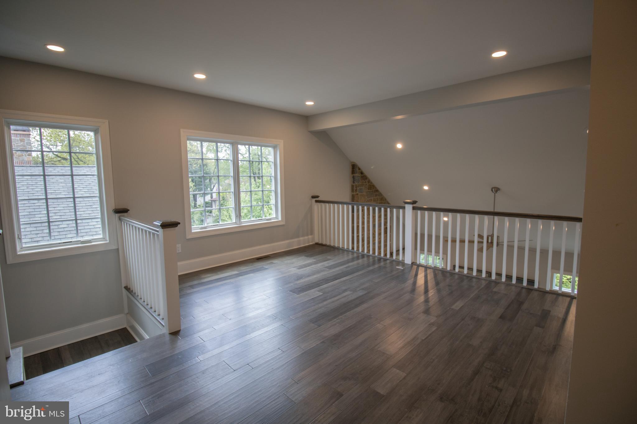 COLUMBIA PLACE - Residential